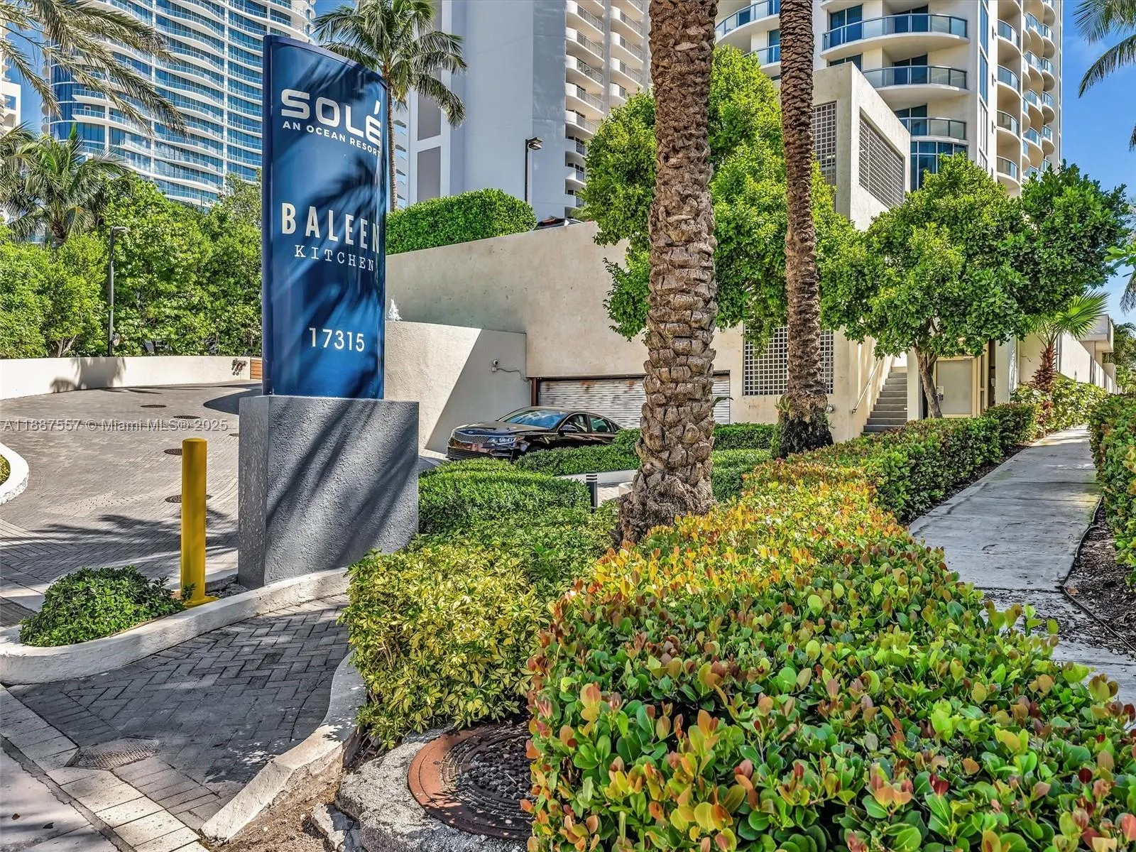 17315 Collins Ave, #1106
