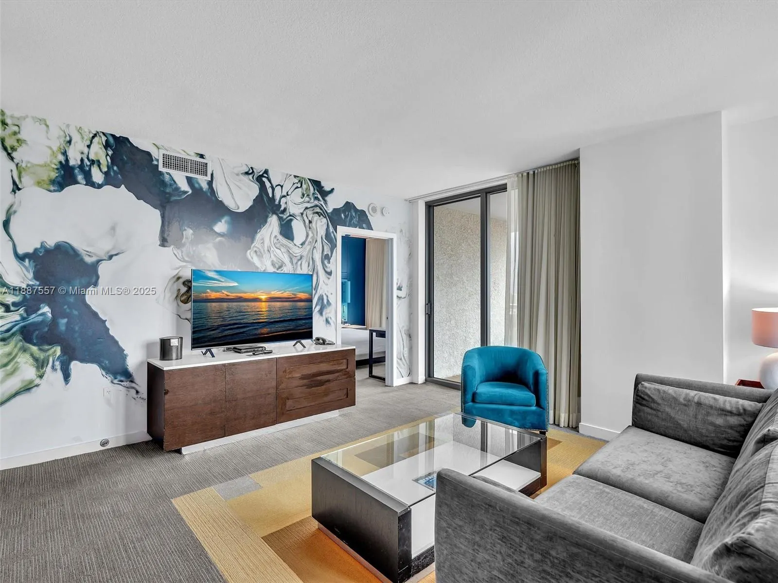 17315 Collins Ave, #1106