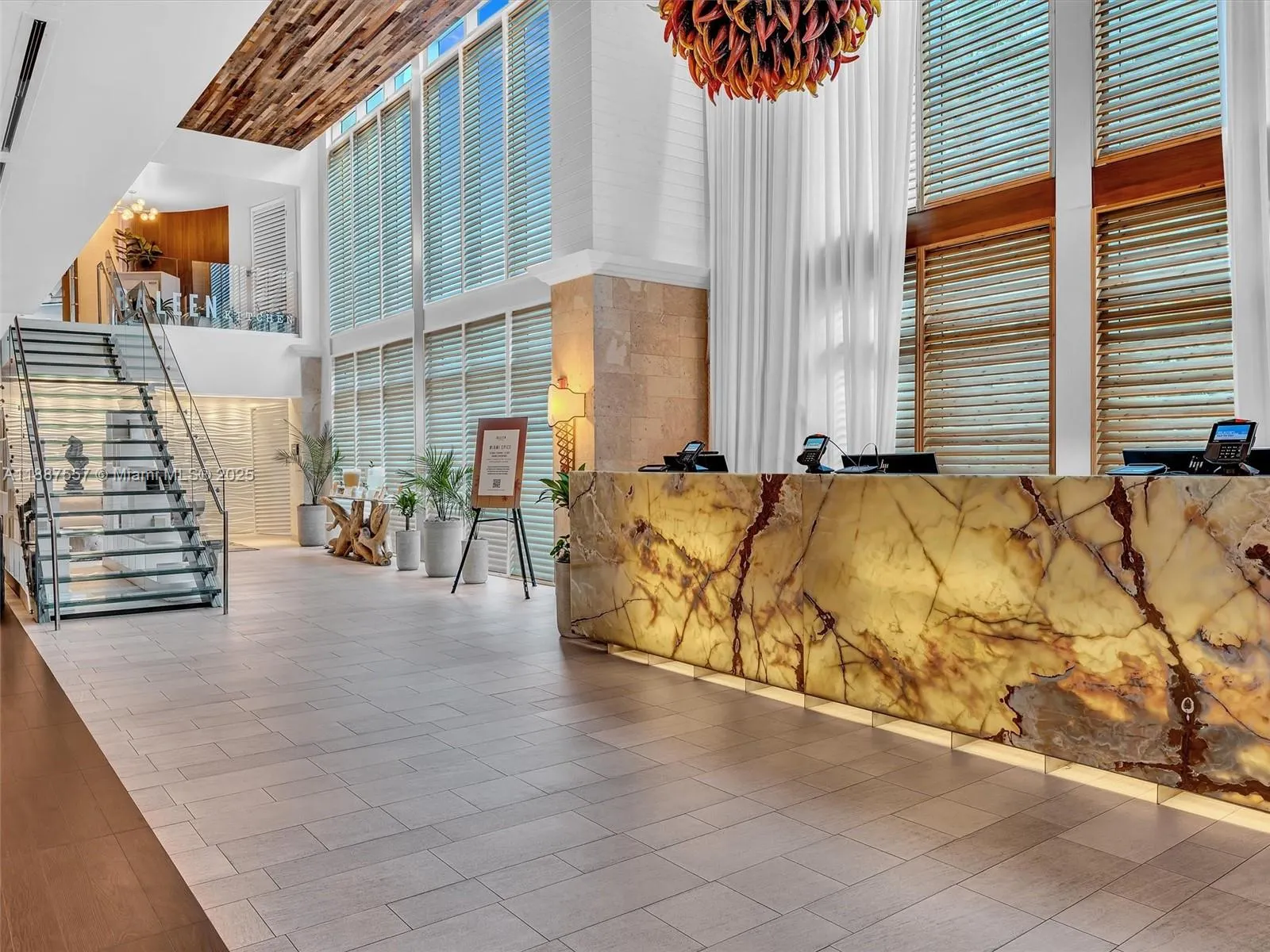 17315 Collins Ave, #1106