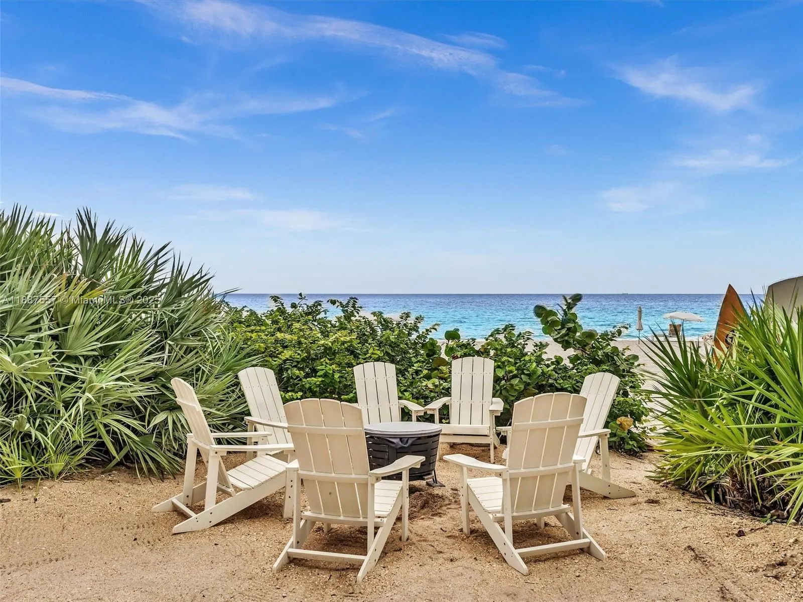 17315 Collins Ave, #1106
