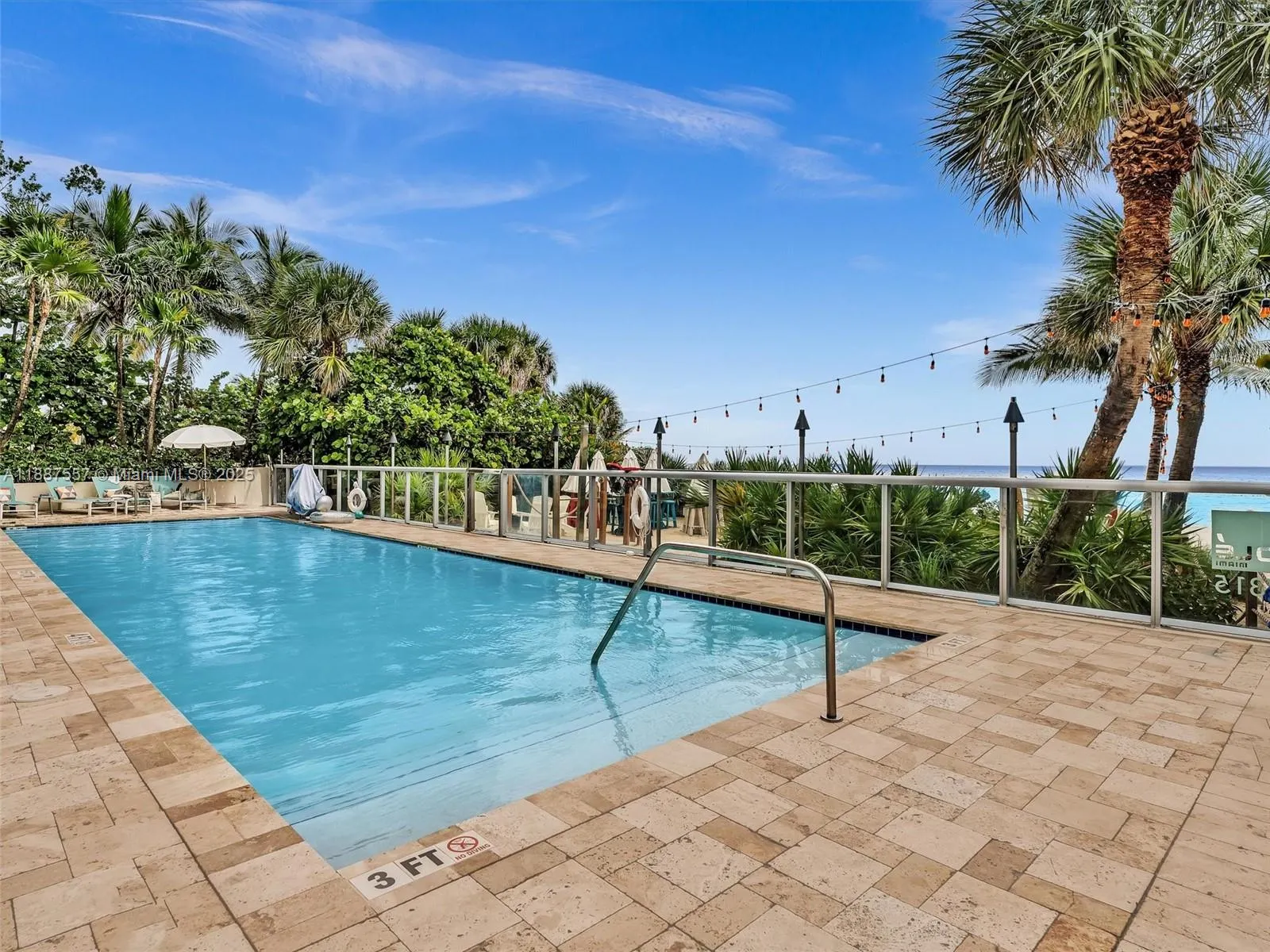 17315 Collins Ave, #1106