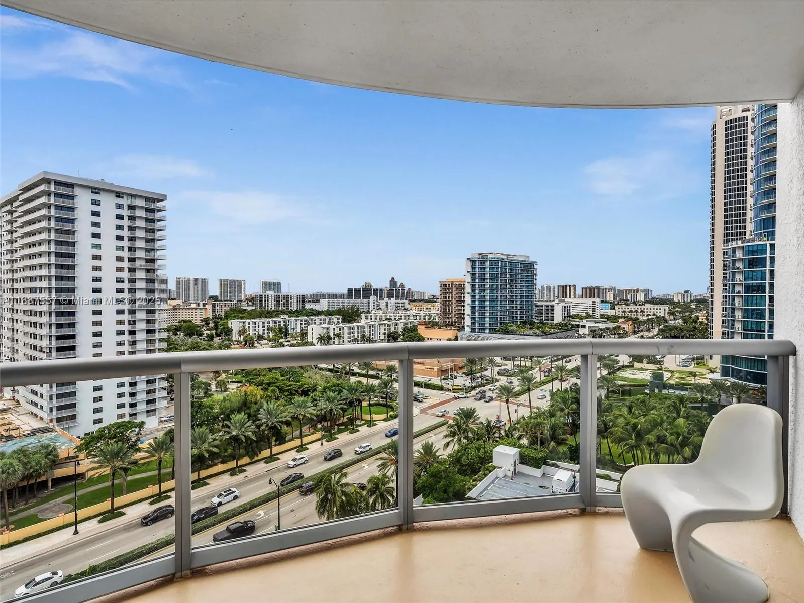 17315 Collins Ave, #1106