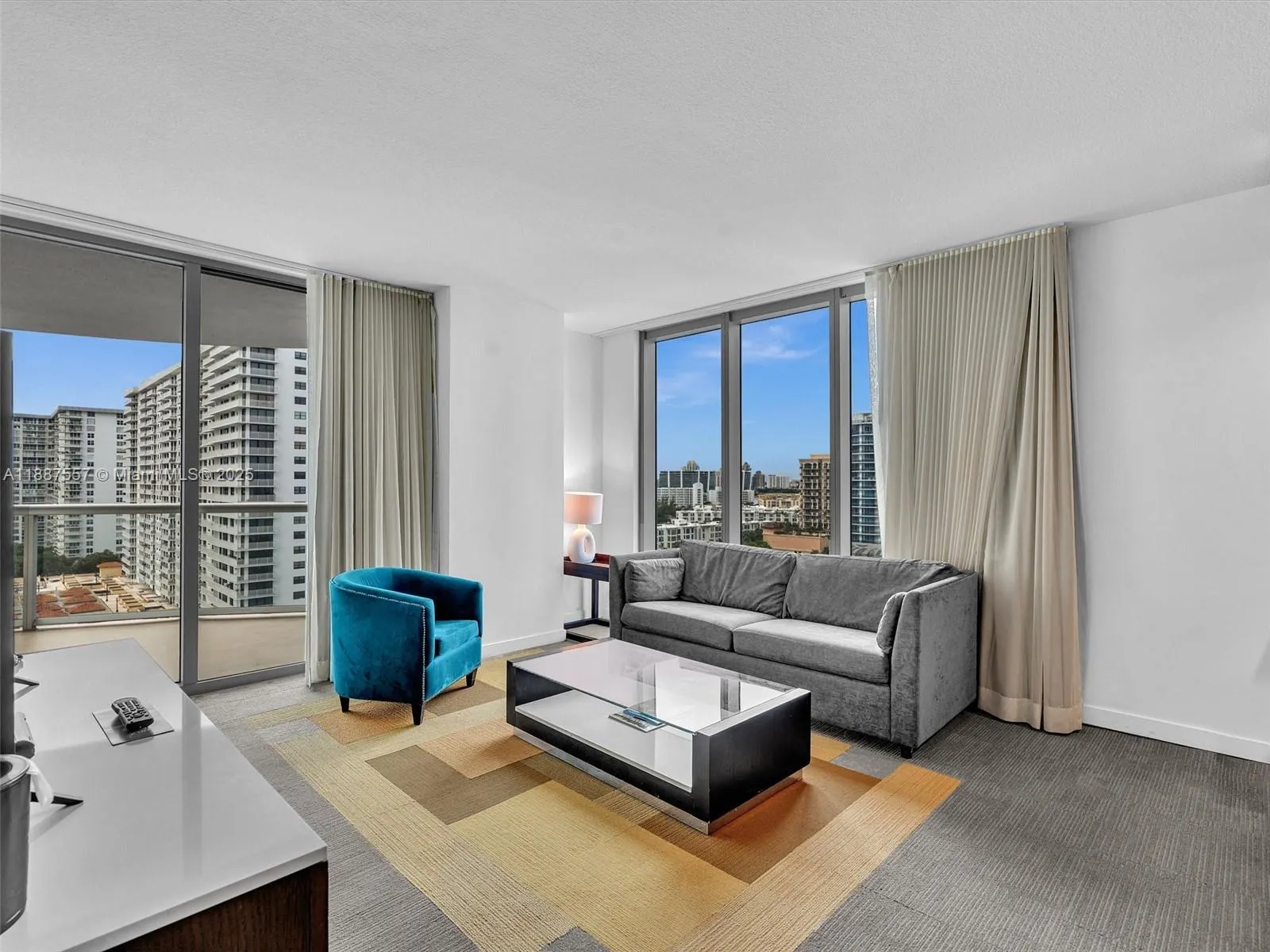 17315 Collins Ave, #1106