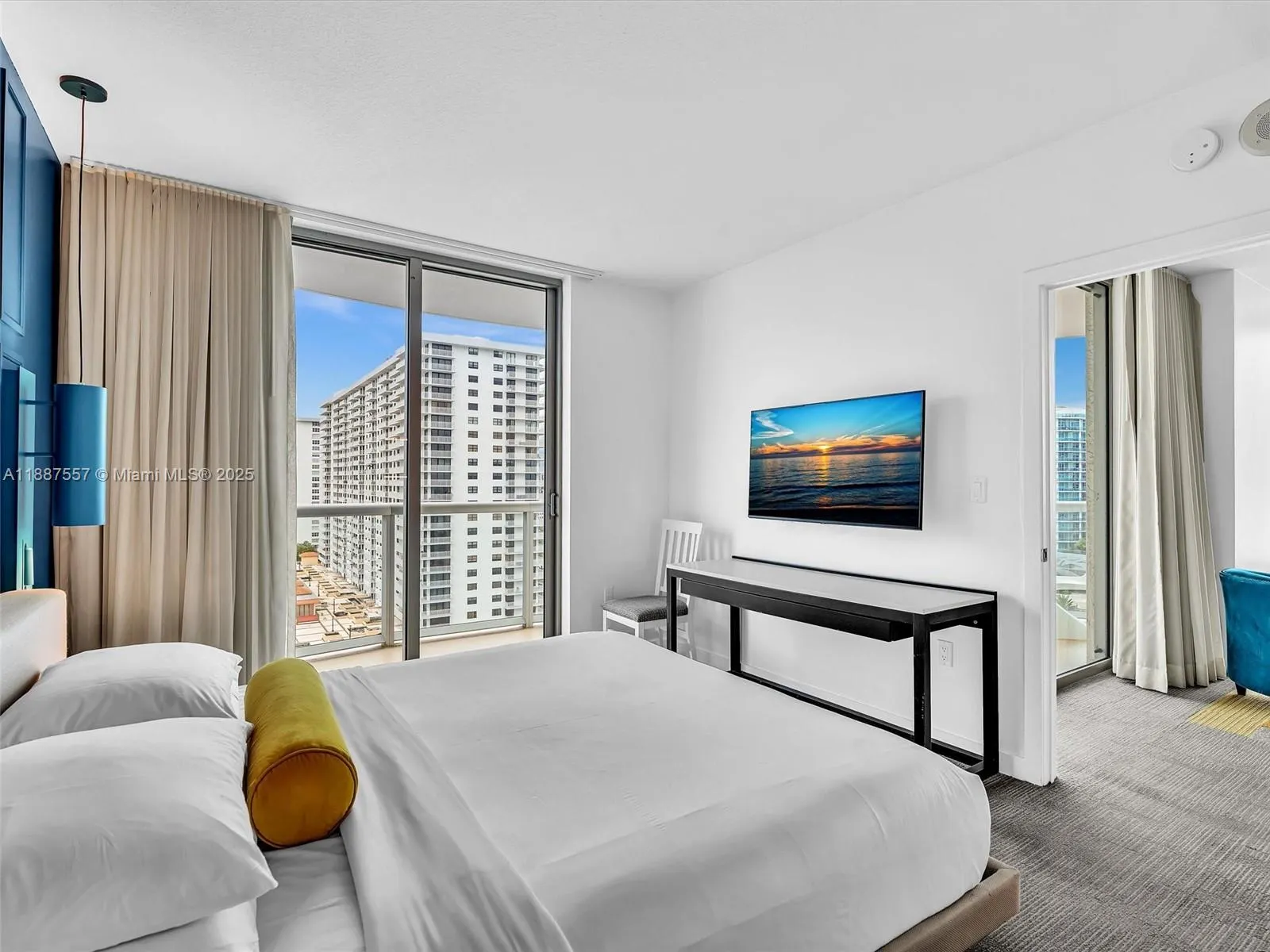 17315 Collins Ave, #1106