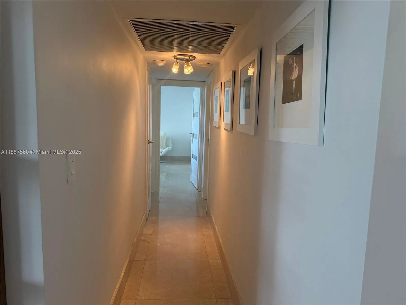 10275 Collins Ave, #533