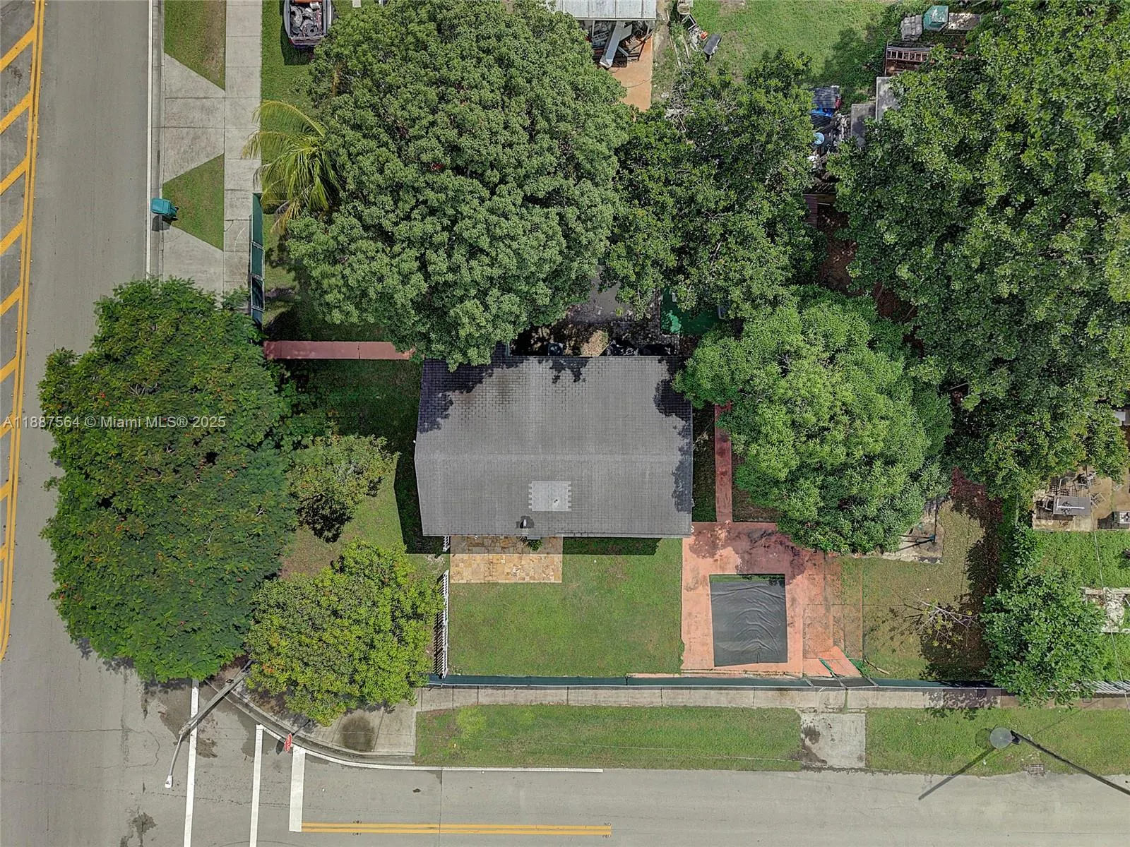 11620 Lincoln Blvd