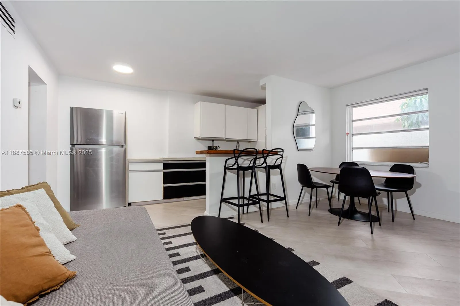 525 Meridian Ave, #203