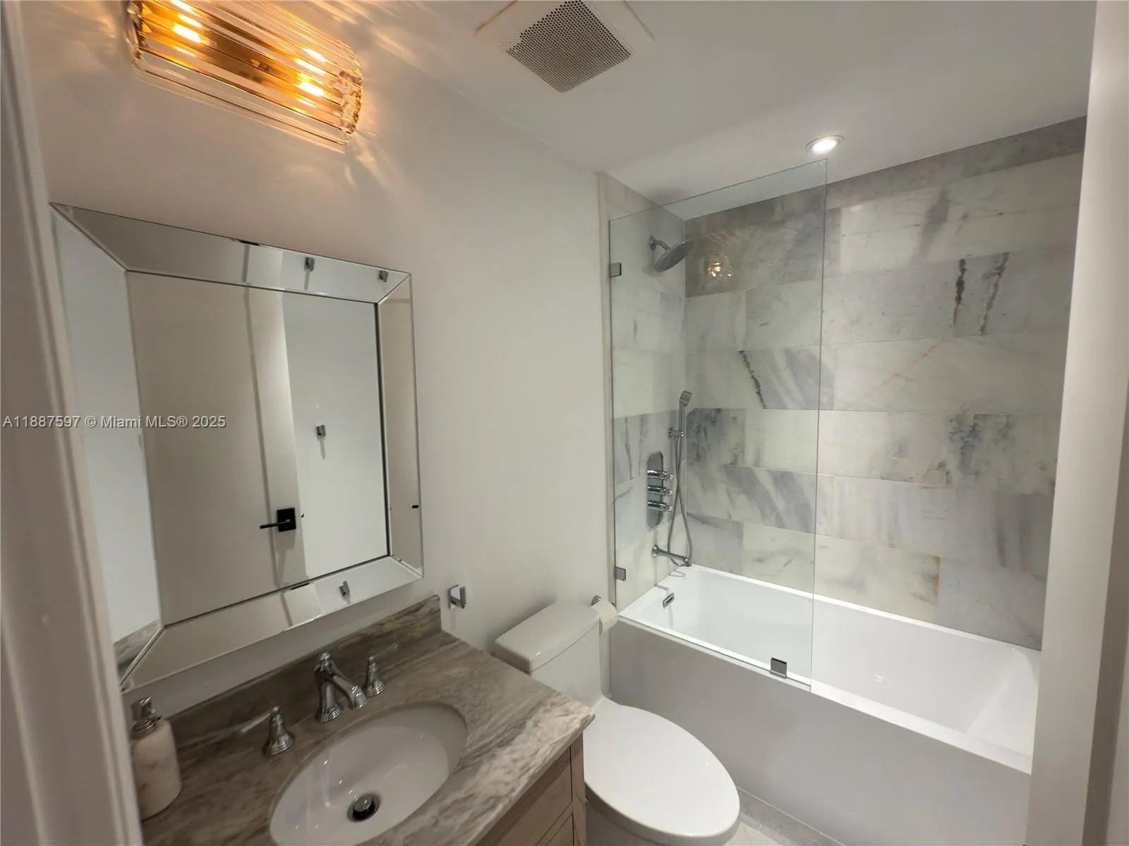 9751 E Bay Harbor Dr, #9C