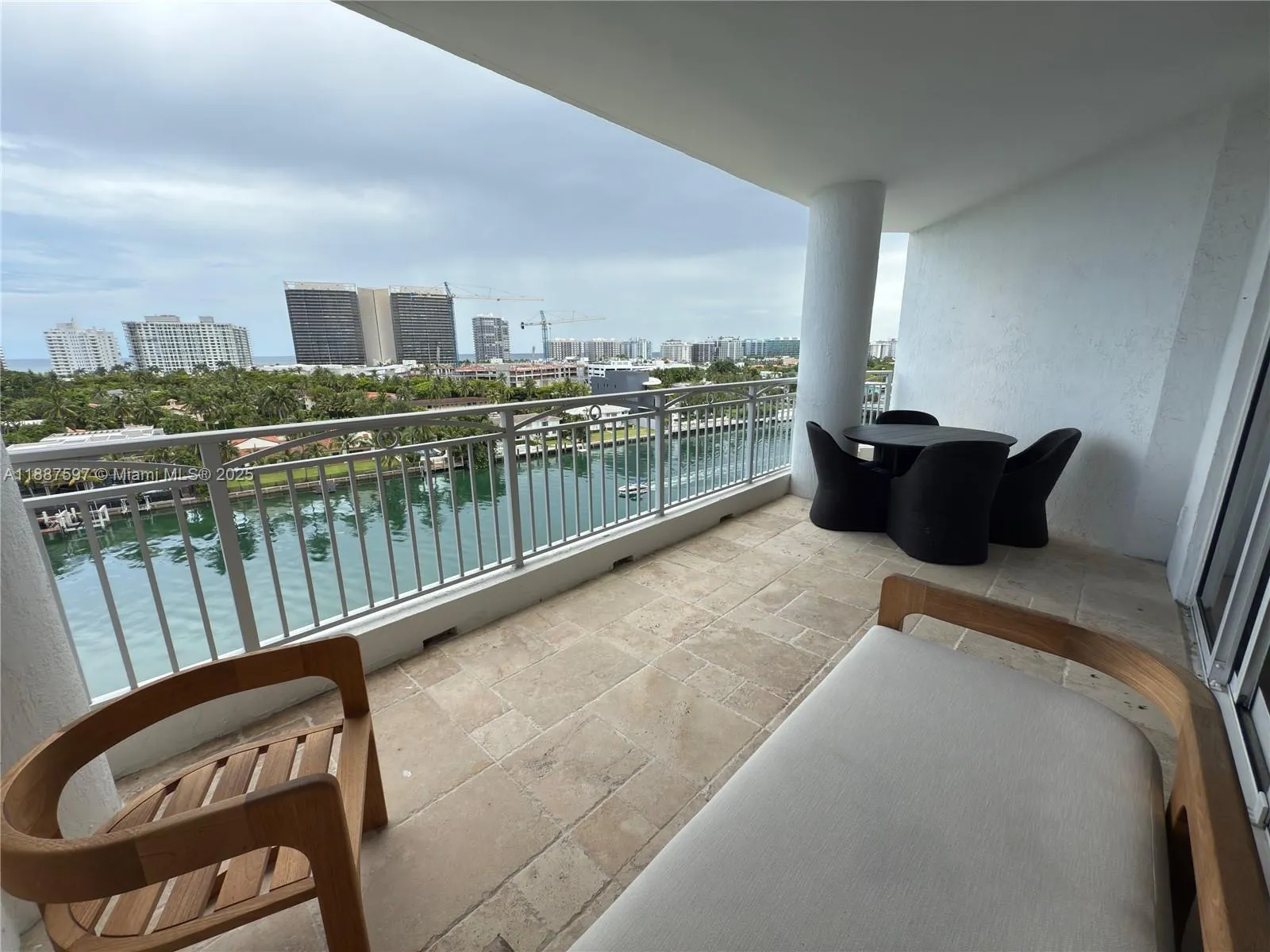 9751 E Bay Harbor Dr, #9C