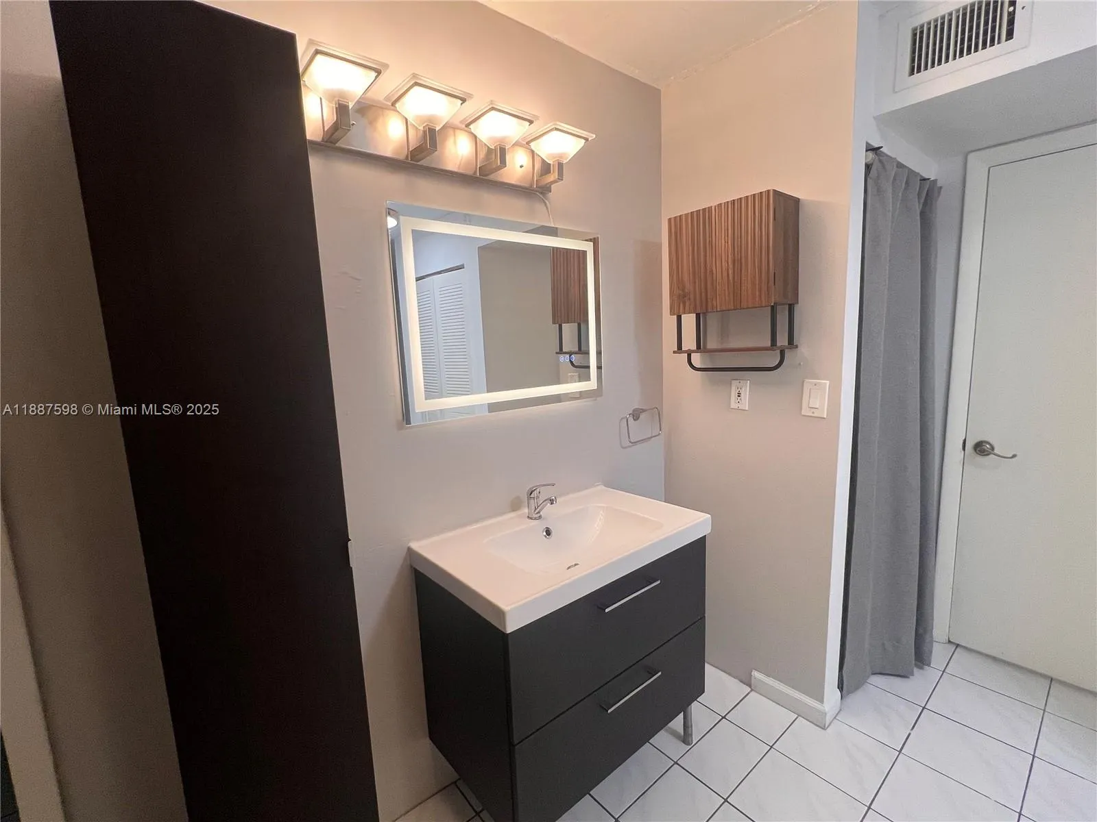 1801 NW 75th Ave, #309