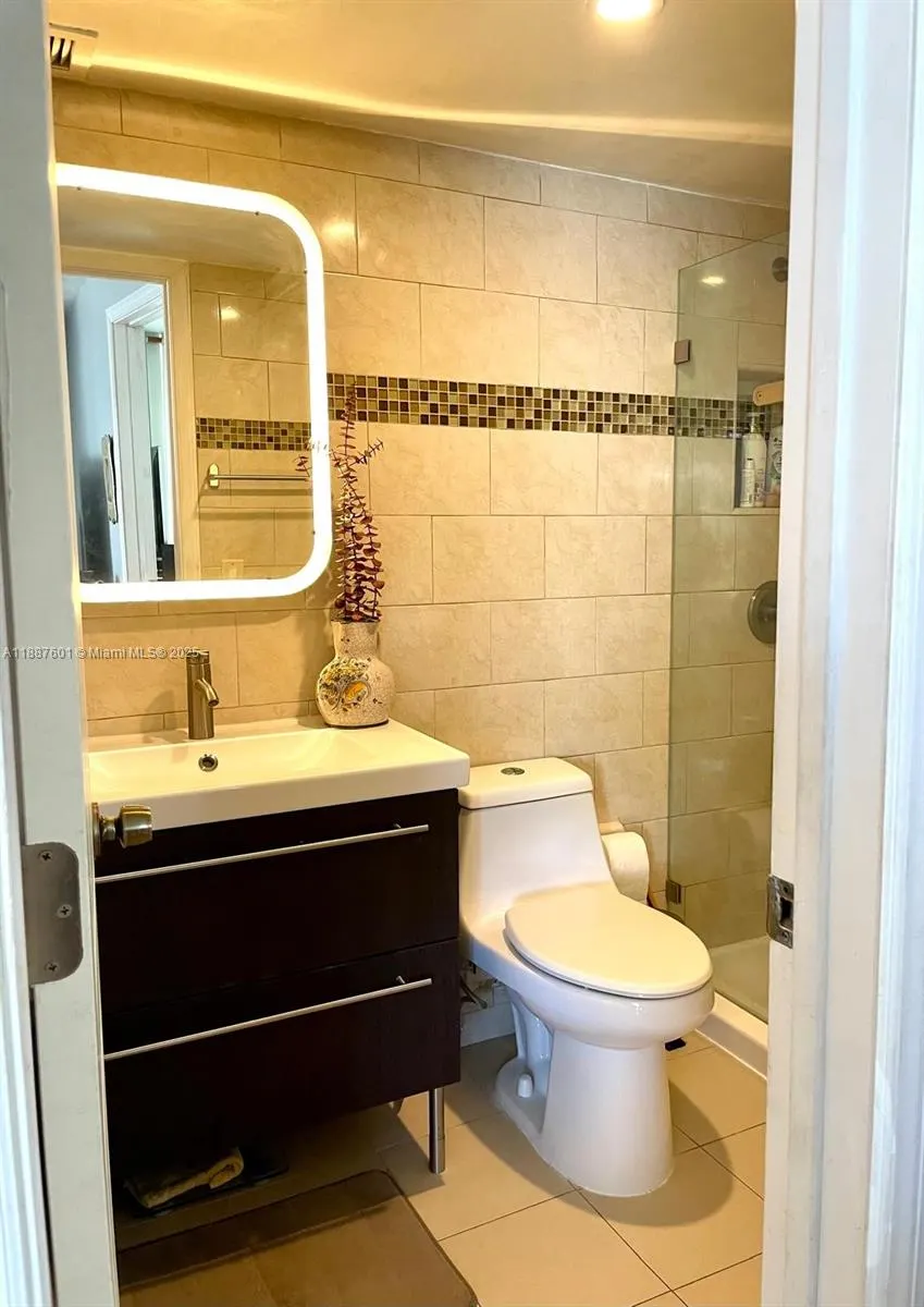 899 West Ave, #5C