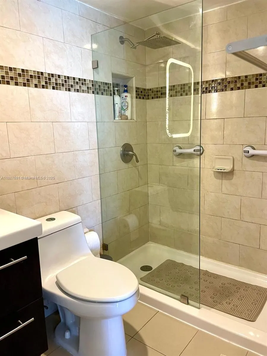 899 West Ave, #5C