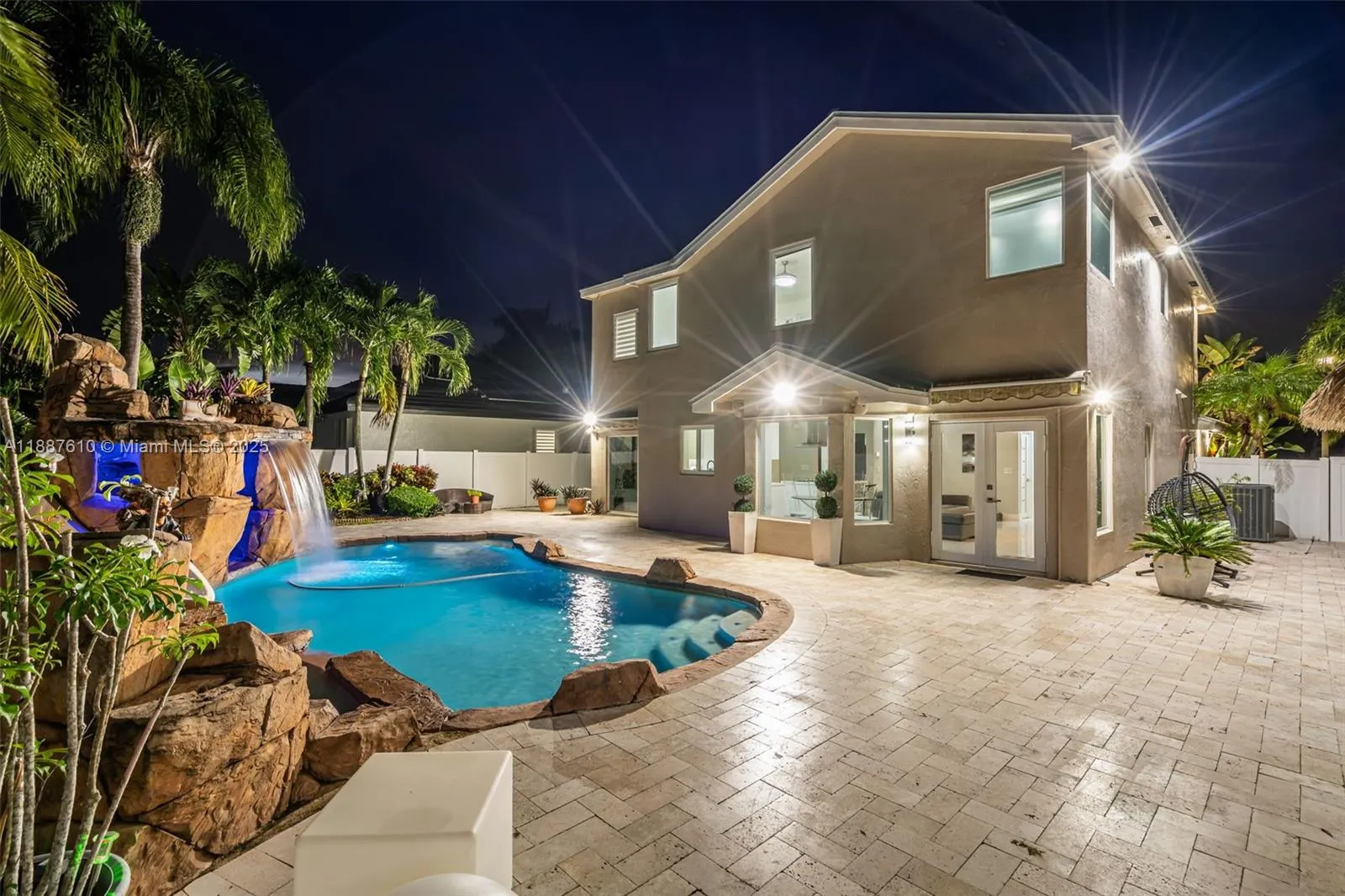 612 SW 179th Ave