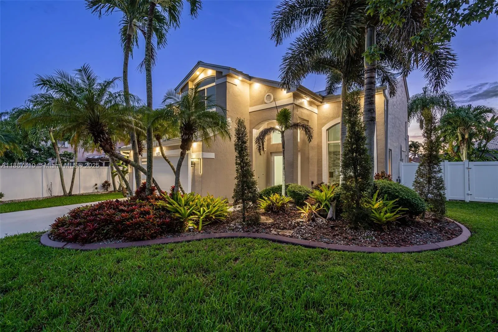 612 SW 179th Ave
