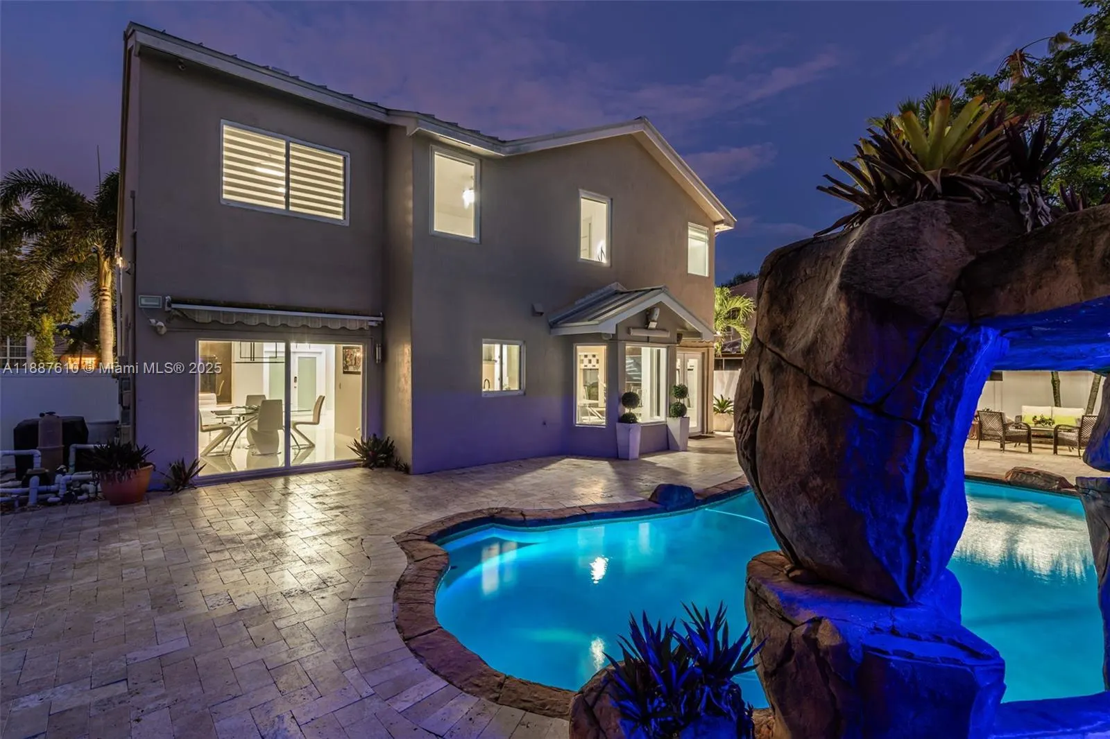 612 SW 179th Ave
