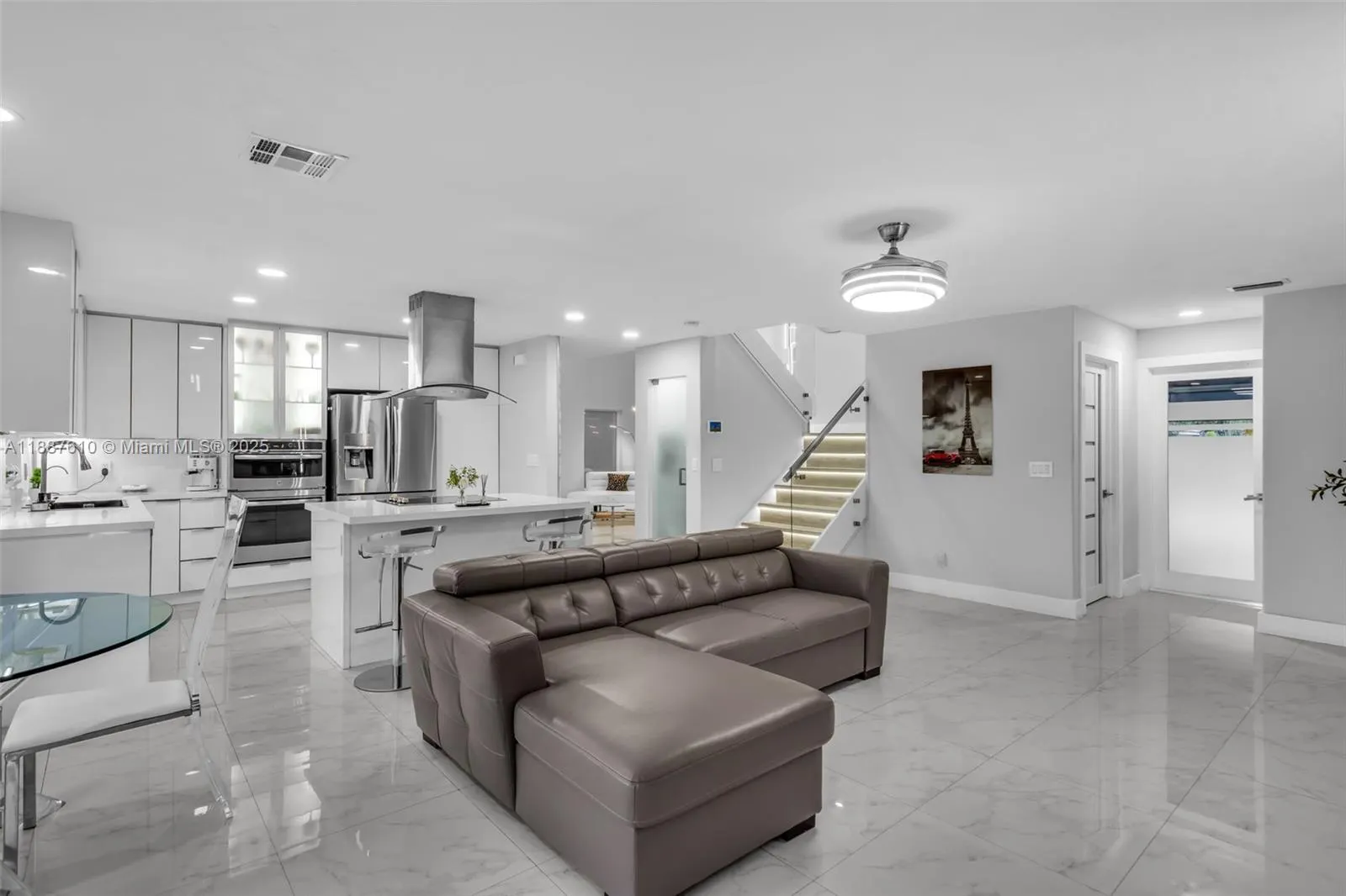 612 SW 179th Ave