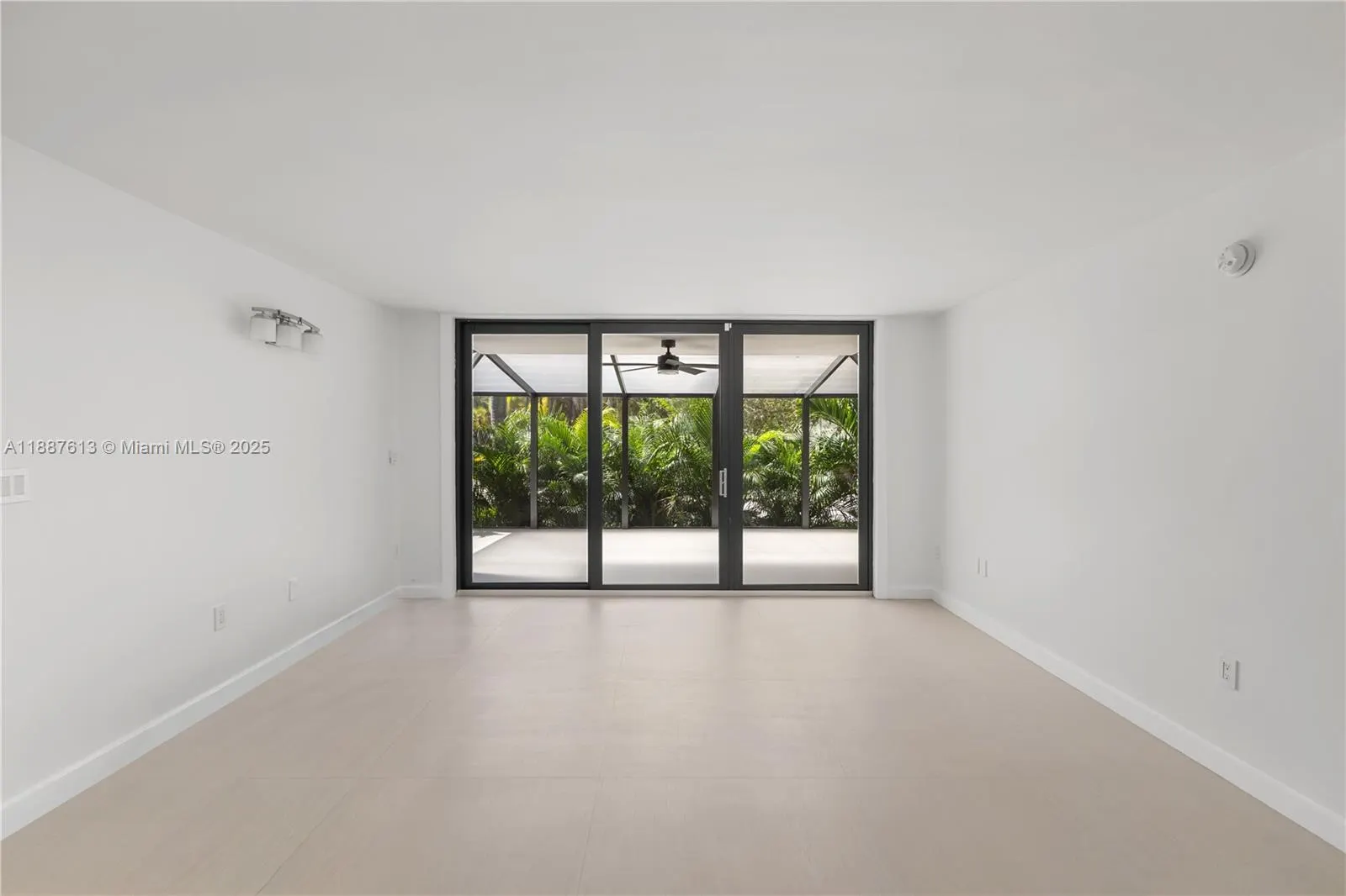 101 Ocean Lane Dr, #1013