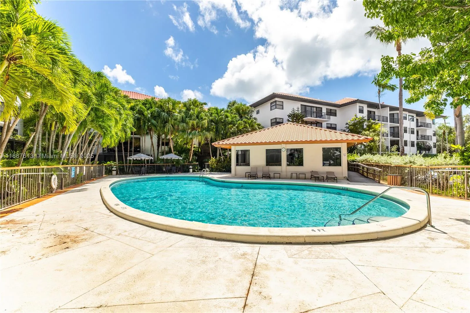 101 Ocean Lane Dr, #1013