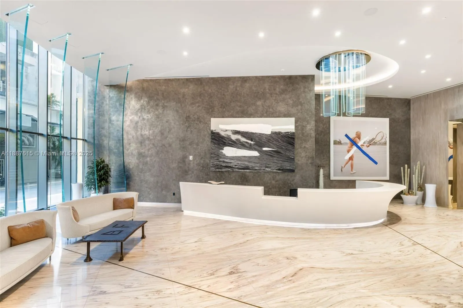 1000 Brickell Plz, #4315