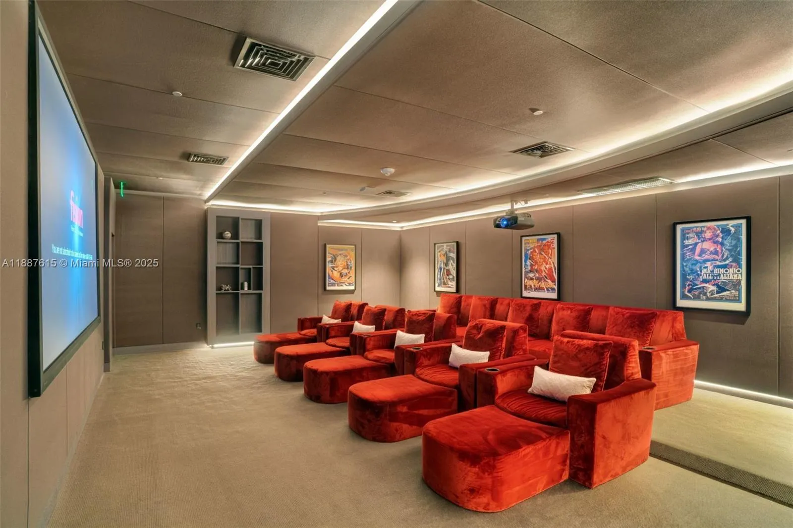 1000 Brickell Plz, #4315