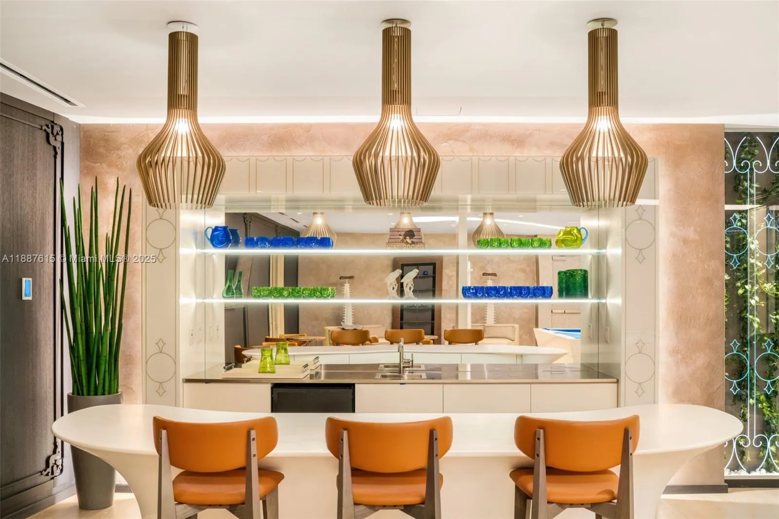 1000 Brickell Plz, #4315