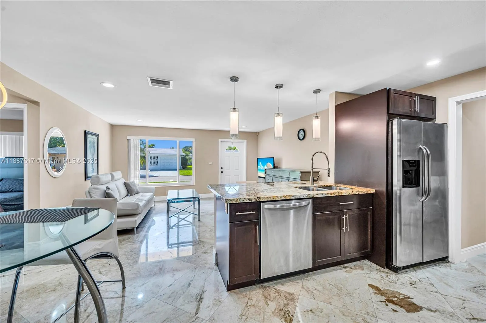 5606 NW 49th Ave
