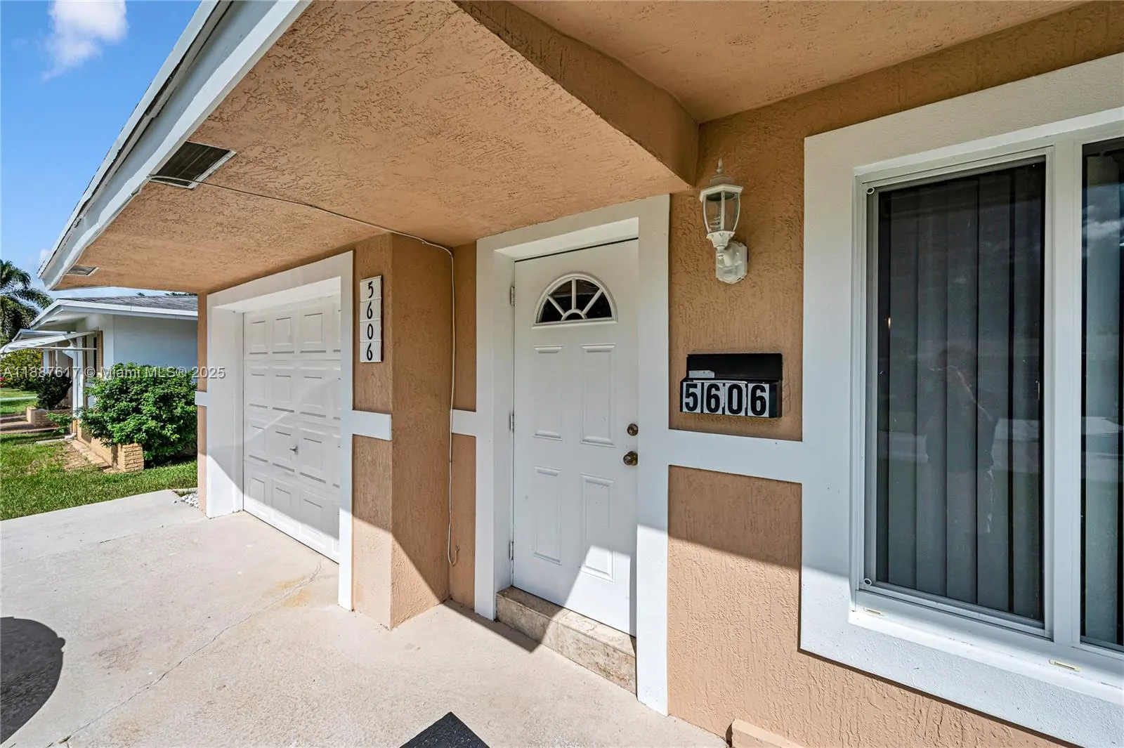 5606 NW 49th Ave