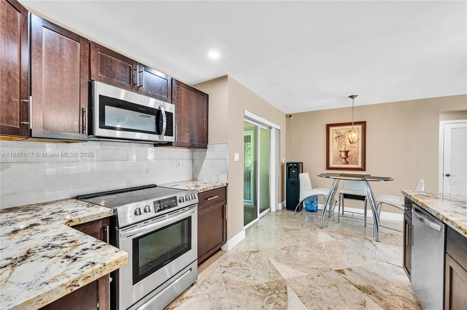 5606 NW 49th Ave