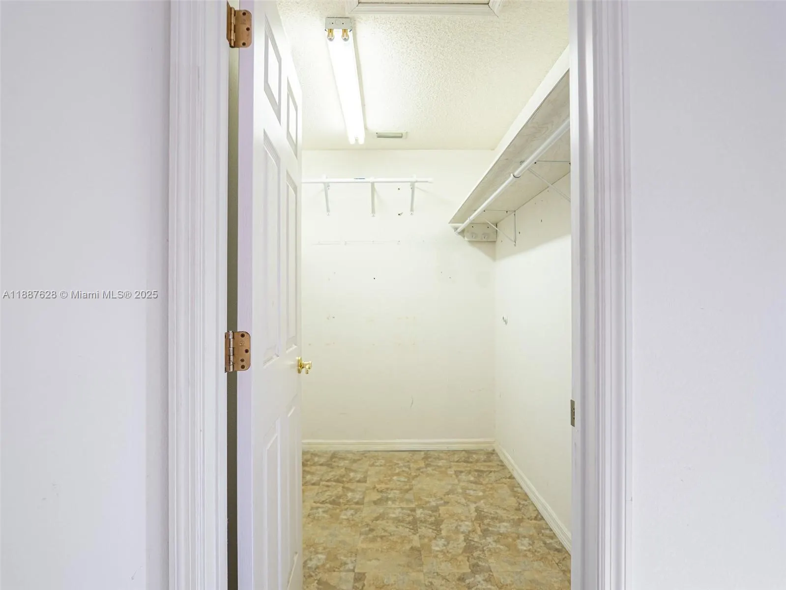 1011 TEQUESTA TRAIL