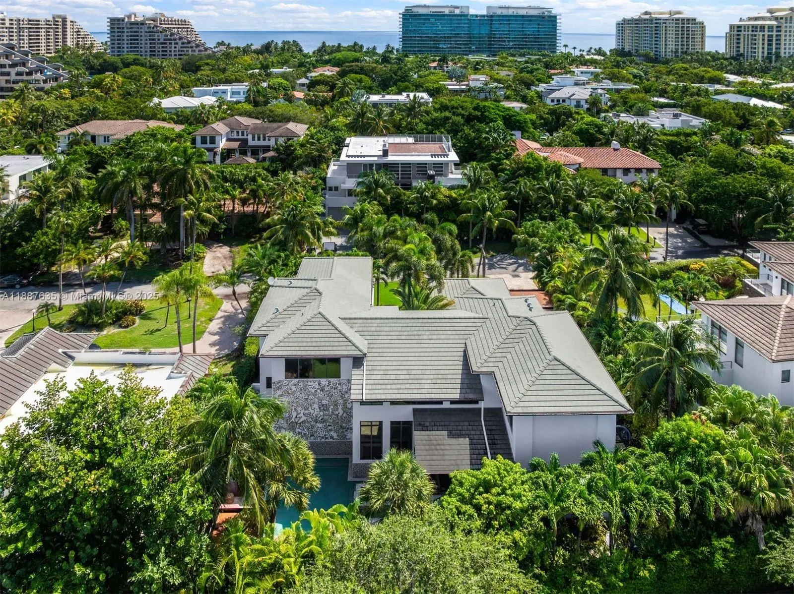 330 Caribbean Rd