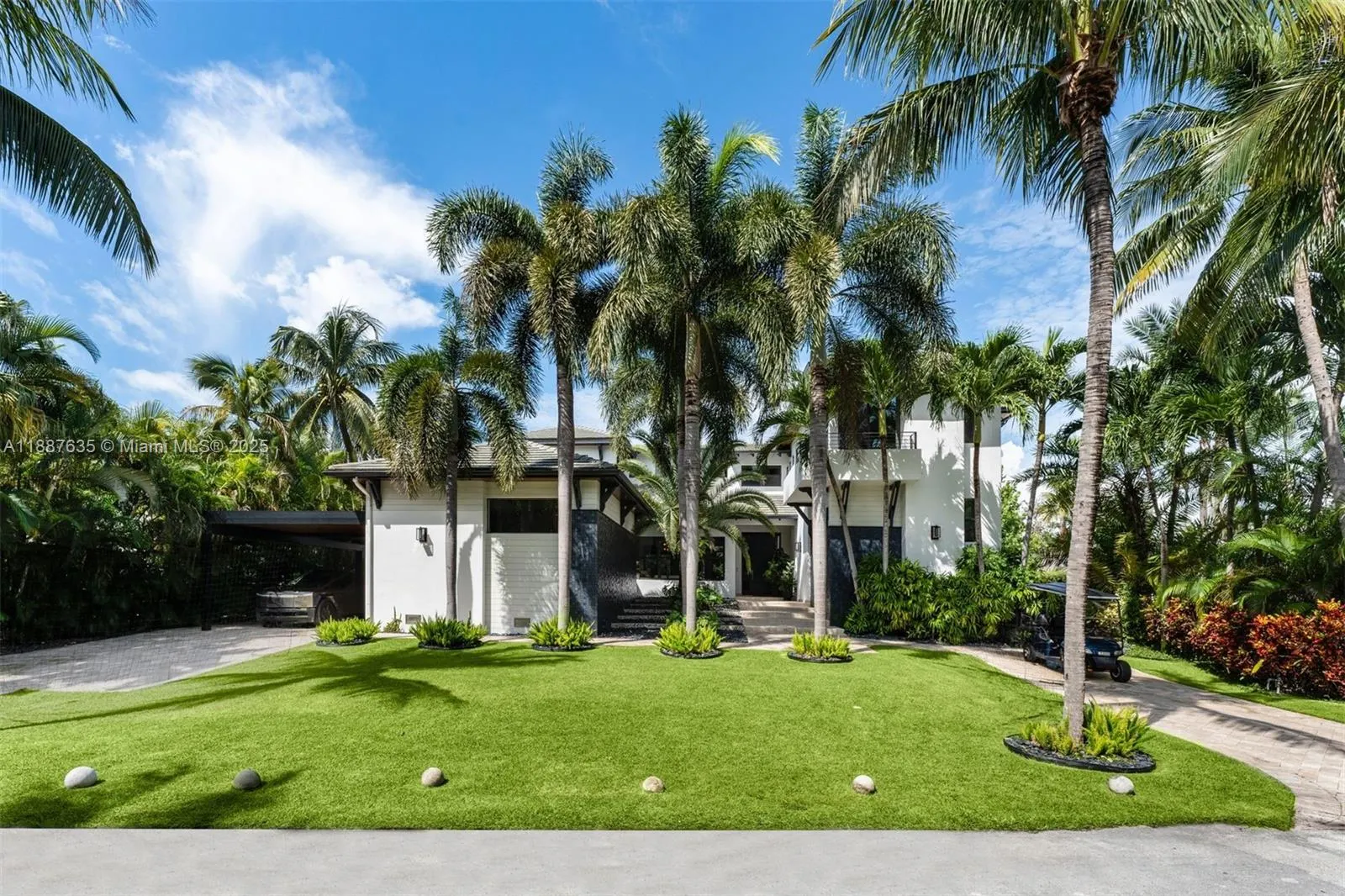 330 Caribbean Rd