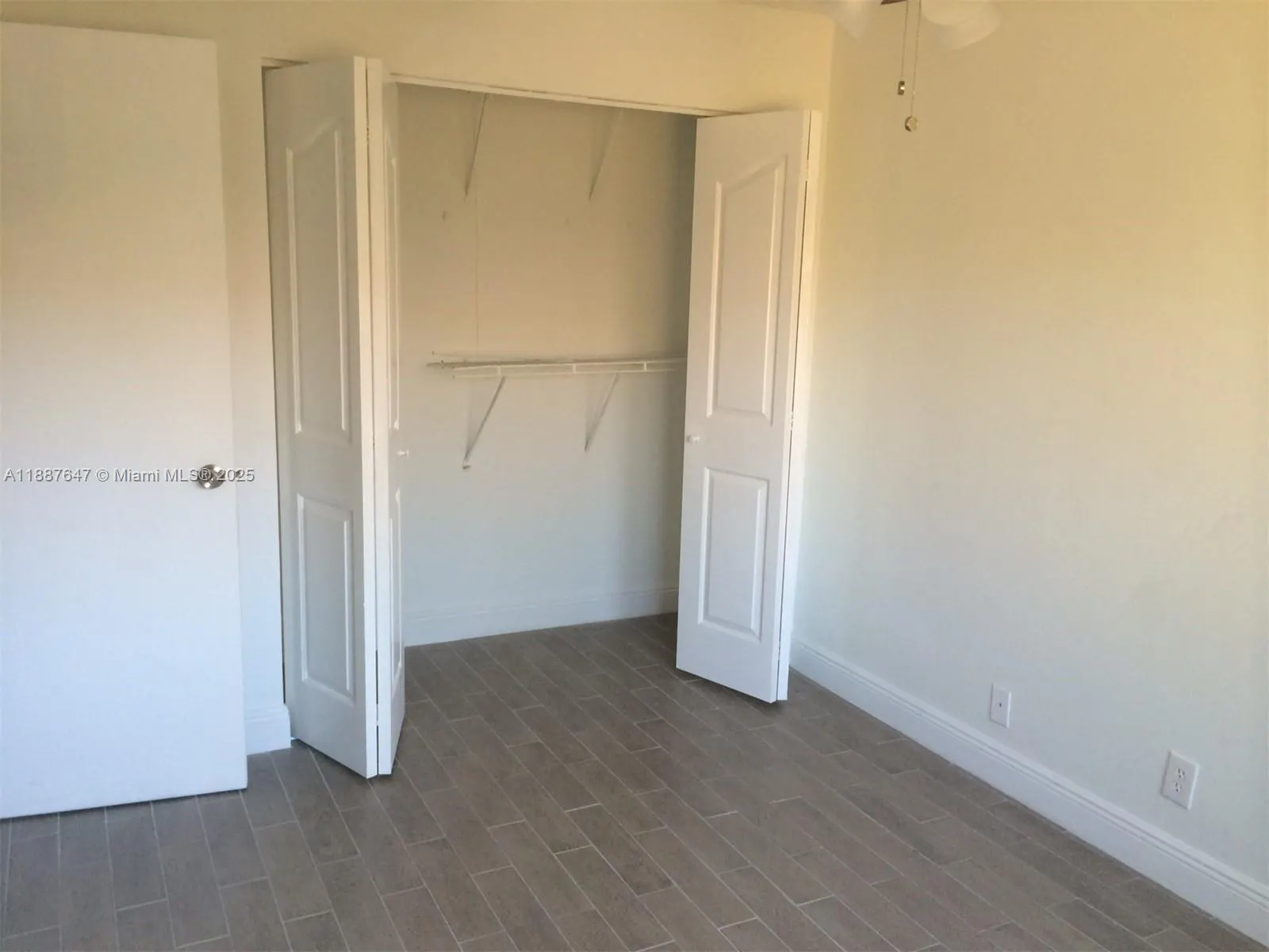 11153 NW 37TH ST