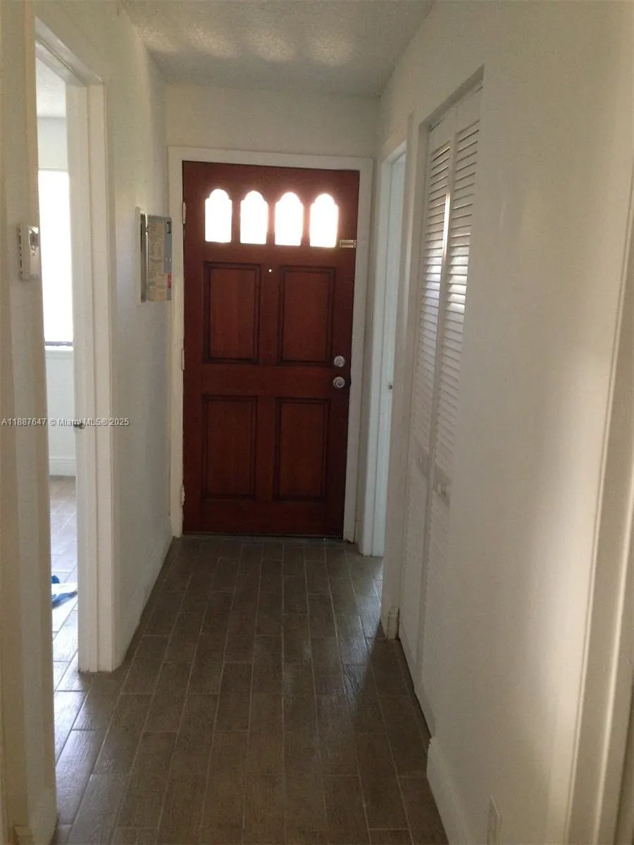 11153 NW 37TH ST