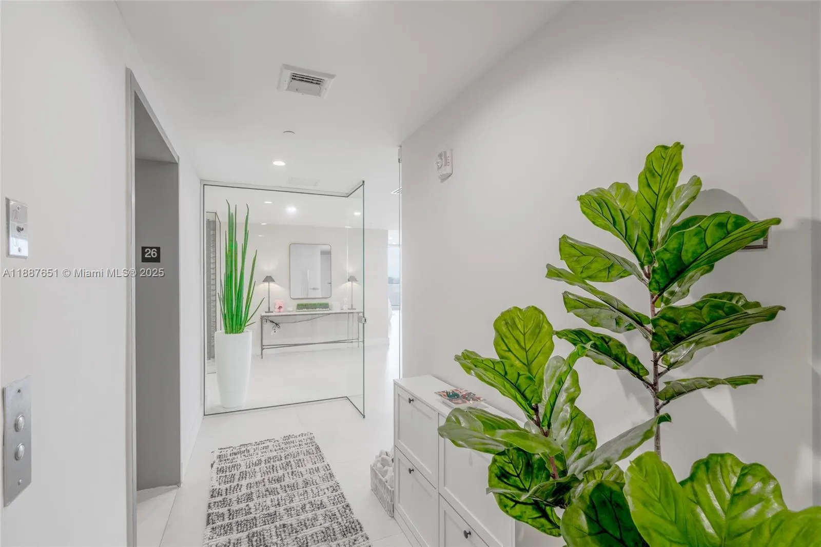 488 NE 18th St, #2612/2615