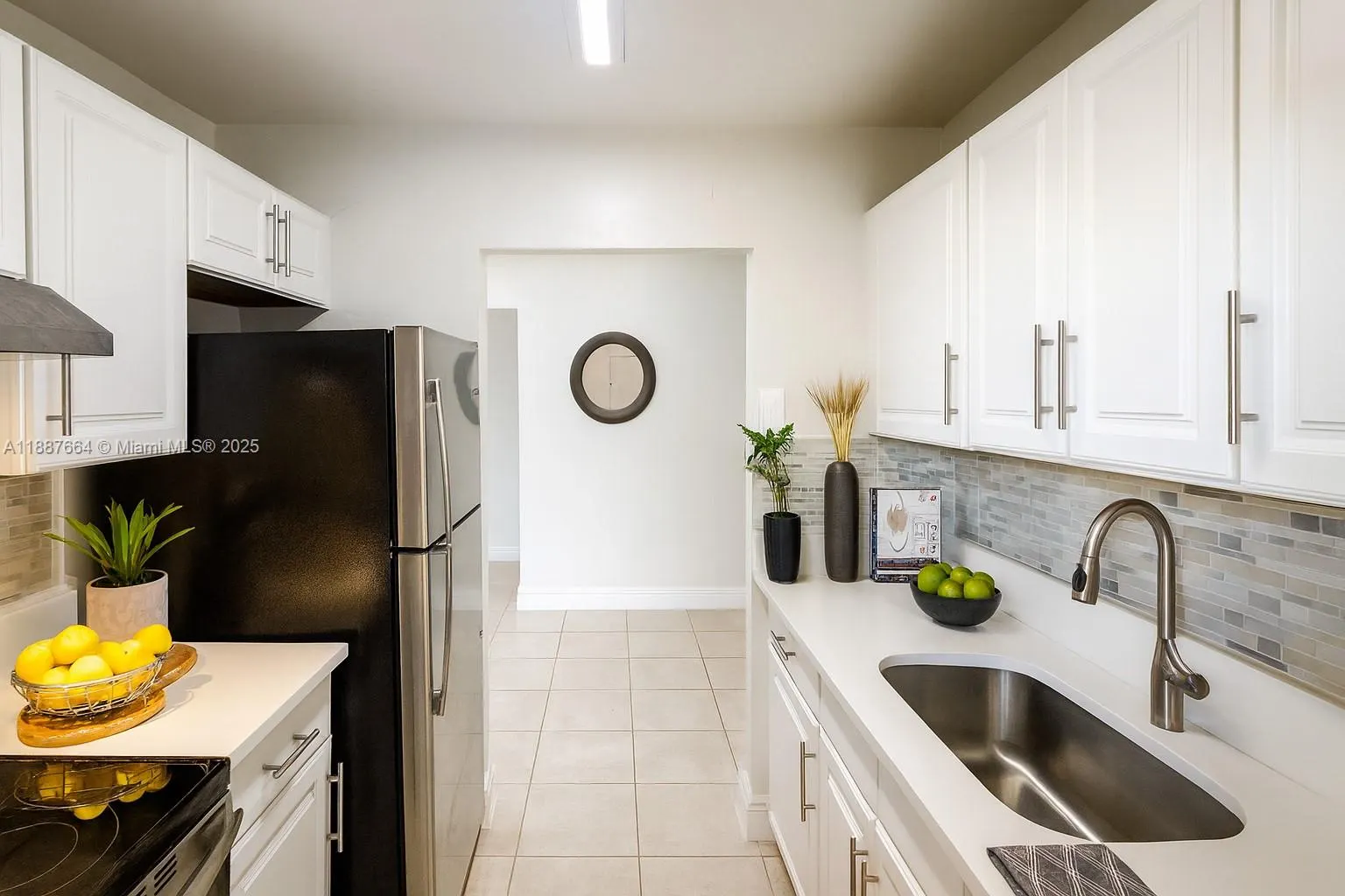 400 NE 1st St, #110