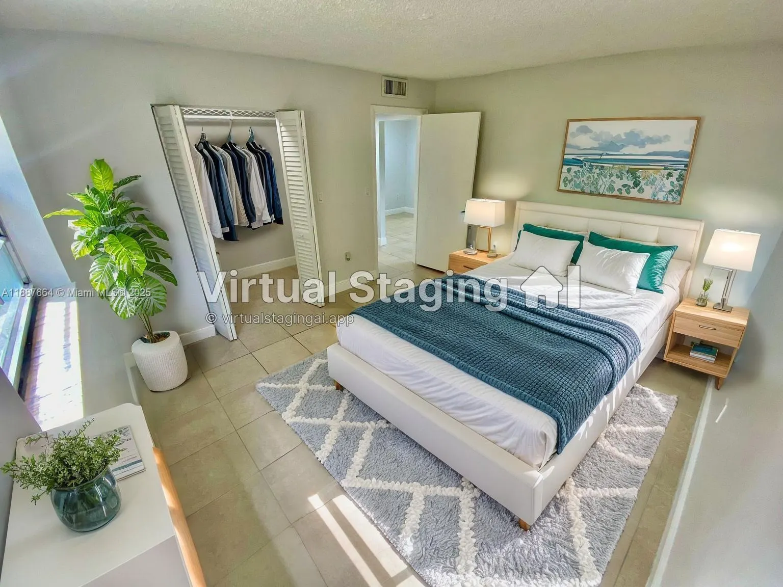 400 NE 1st St, #110