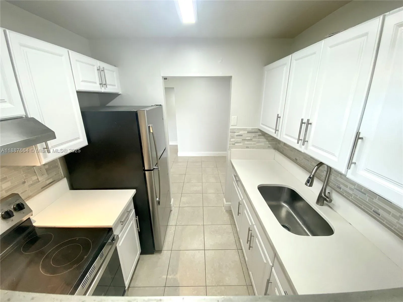 400 NE 1st St, #110
