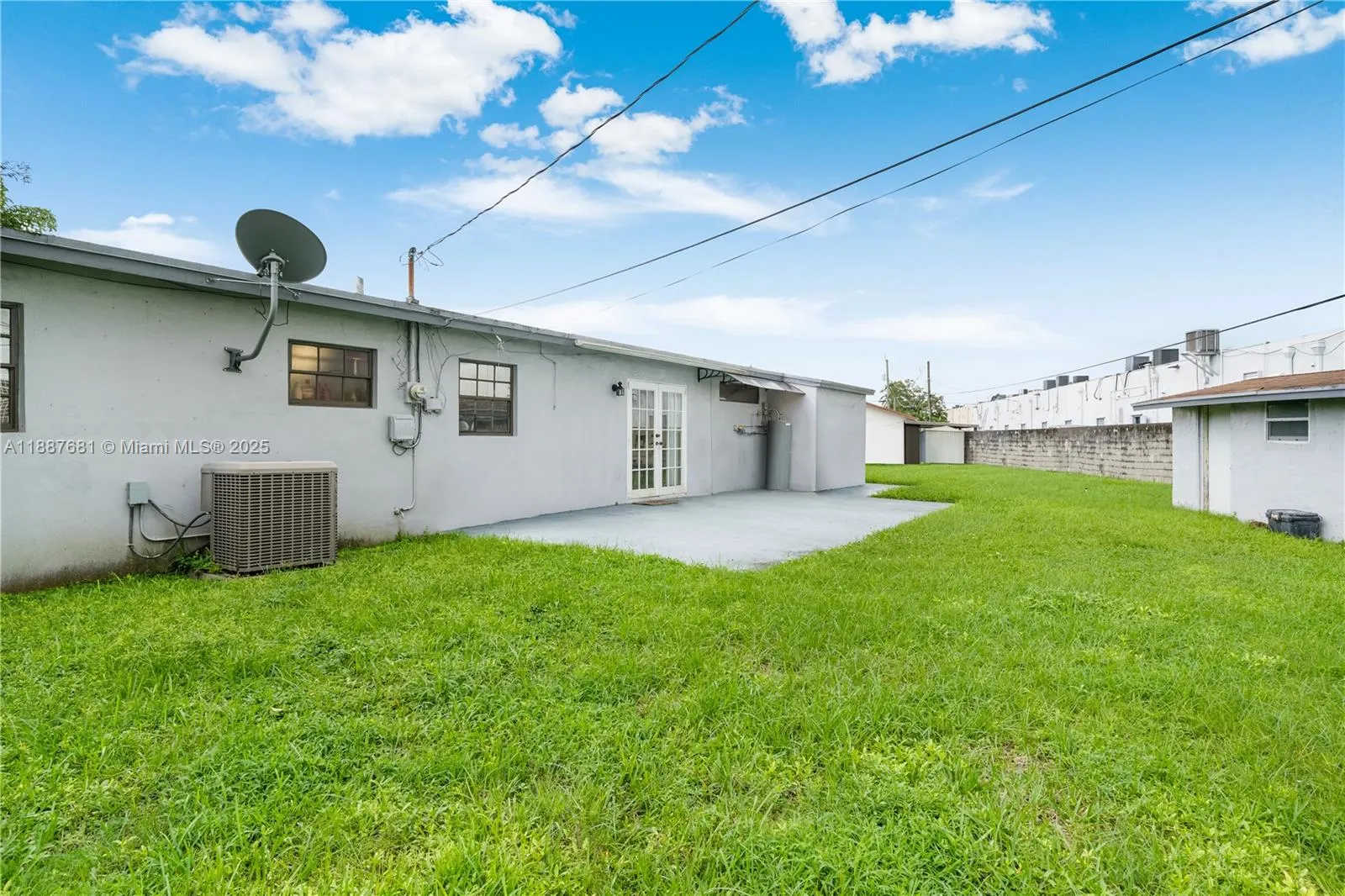 7945 SW 9th Ter