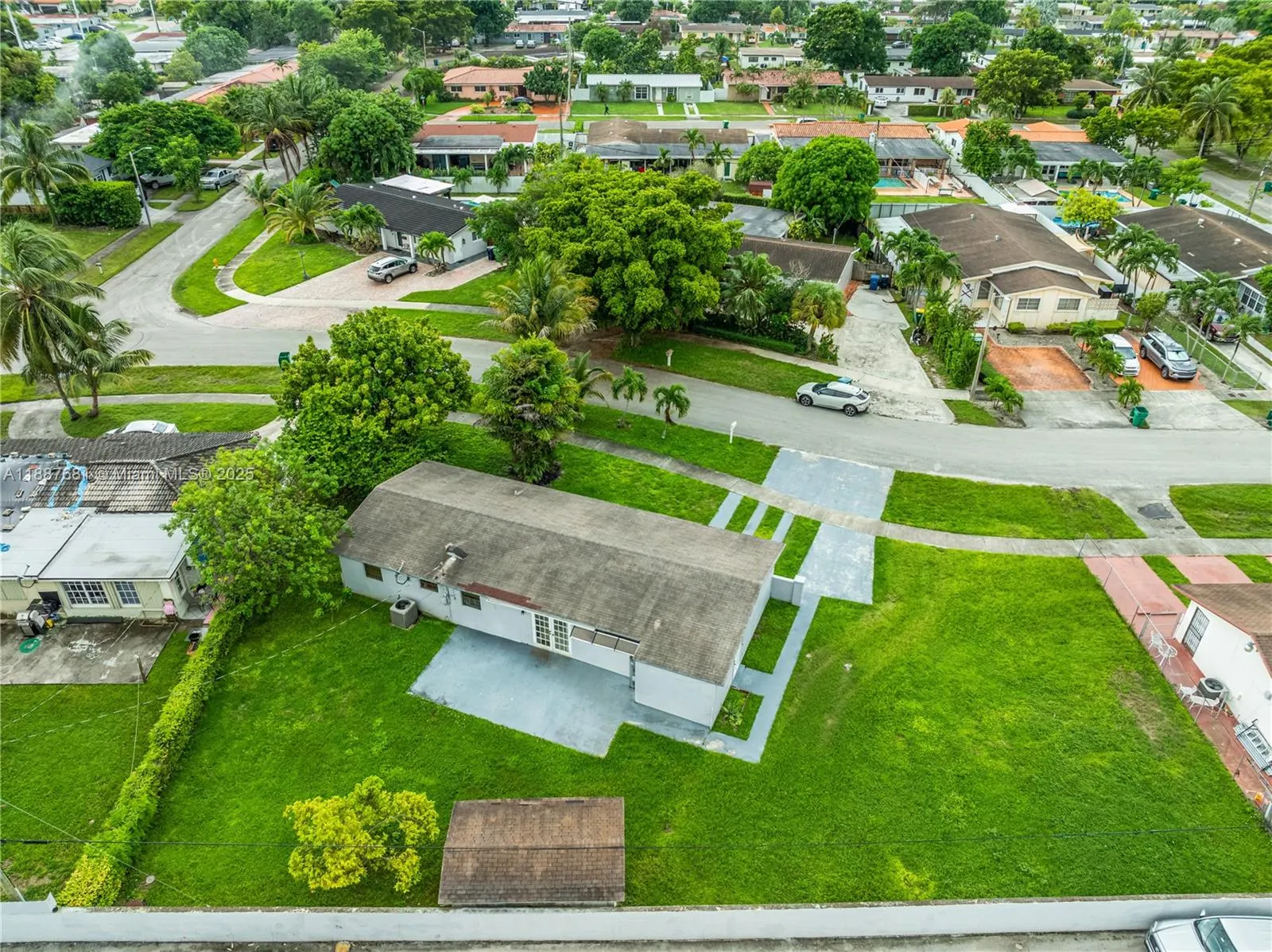 7945 SW 9th Ter