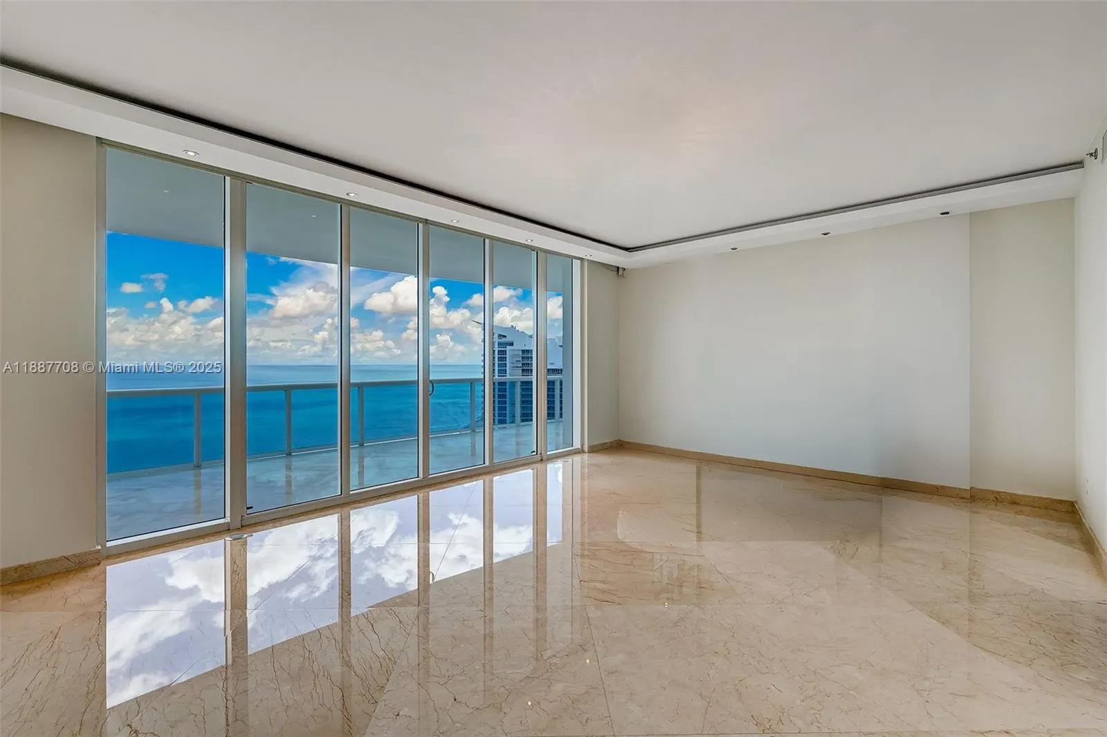 2711 S Ocean Dr, #3705