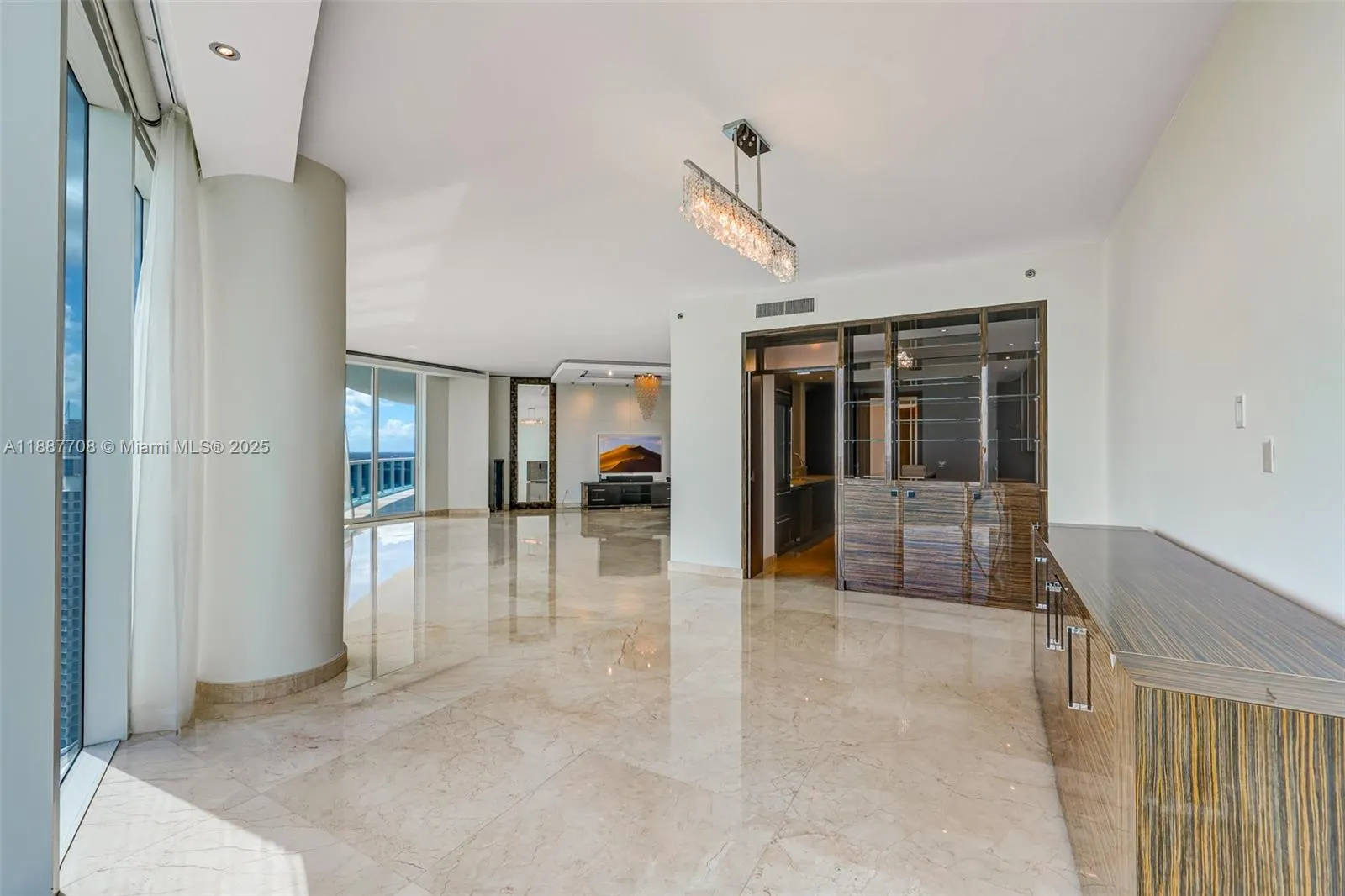 2711 S Ocean Dr, #3705