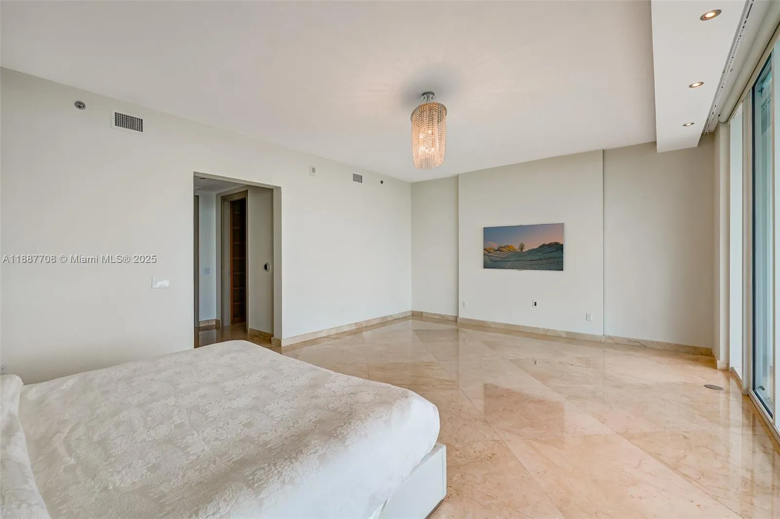 2711 S Ocean Dr, #3705
