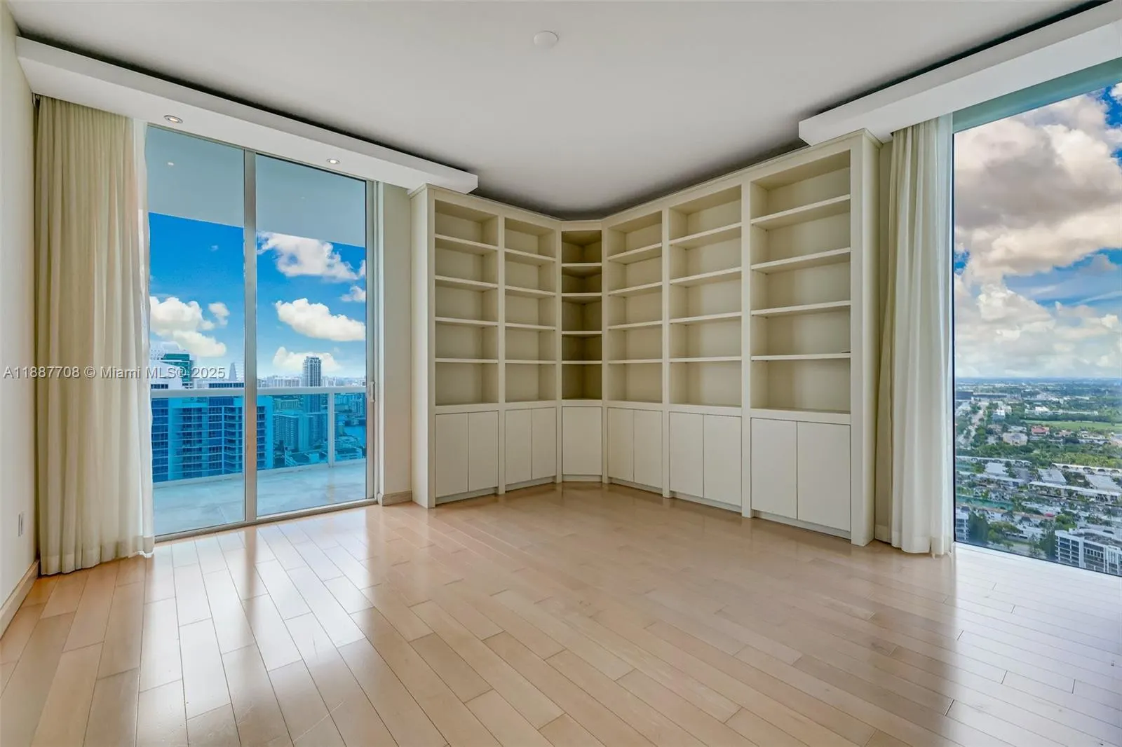 2711 S Ocean Dr, #3705