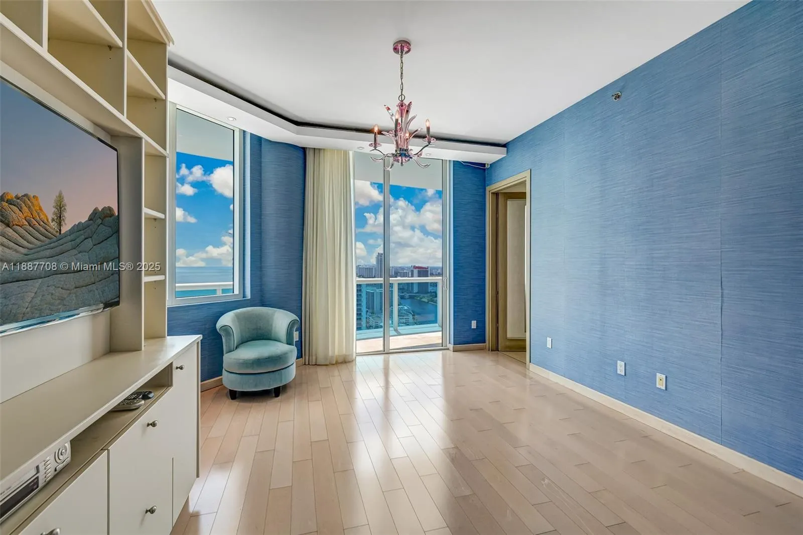 2711 S Ocean Dr, #3705