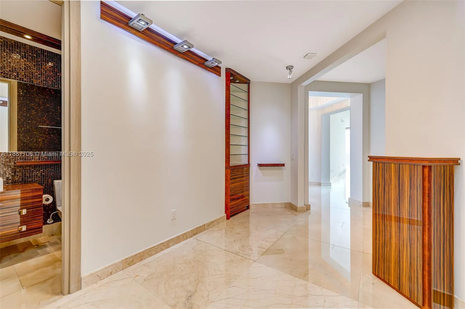 2711 S Ocean Dr, #3705