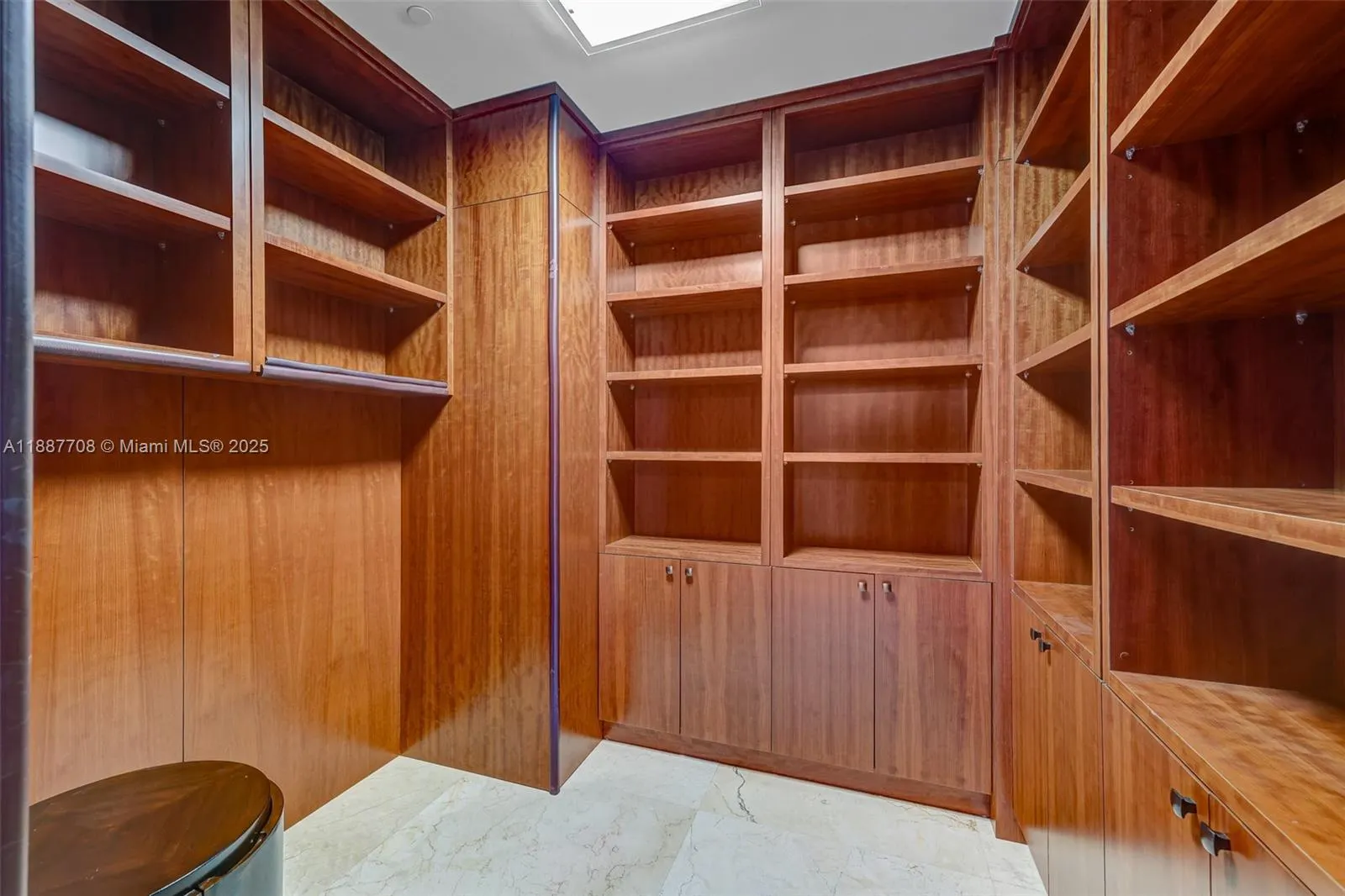 2711 S Ocean Dr, #3705