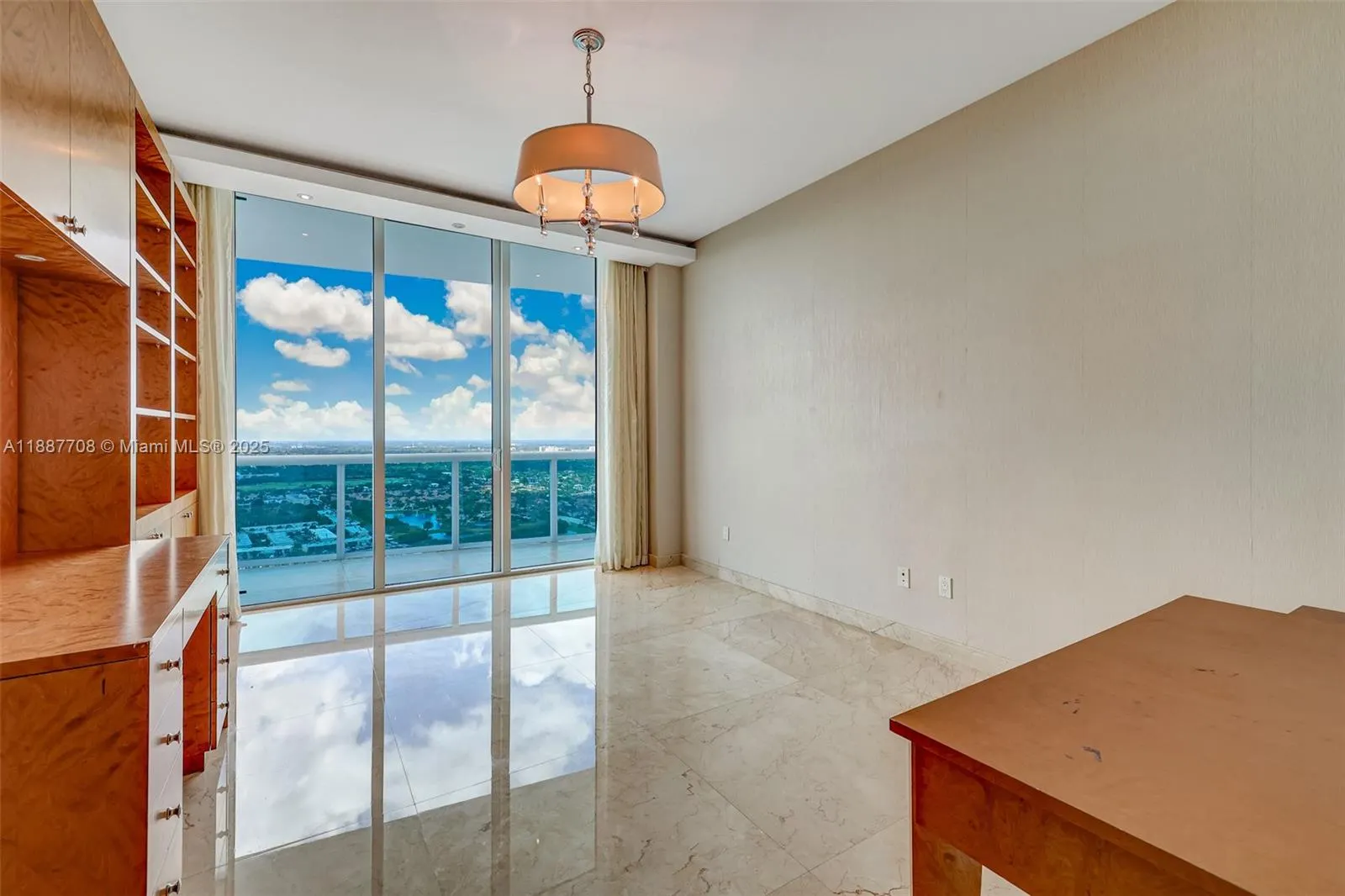 2711 S Ocean Dr, #3705