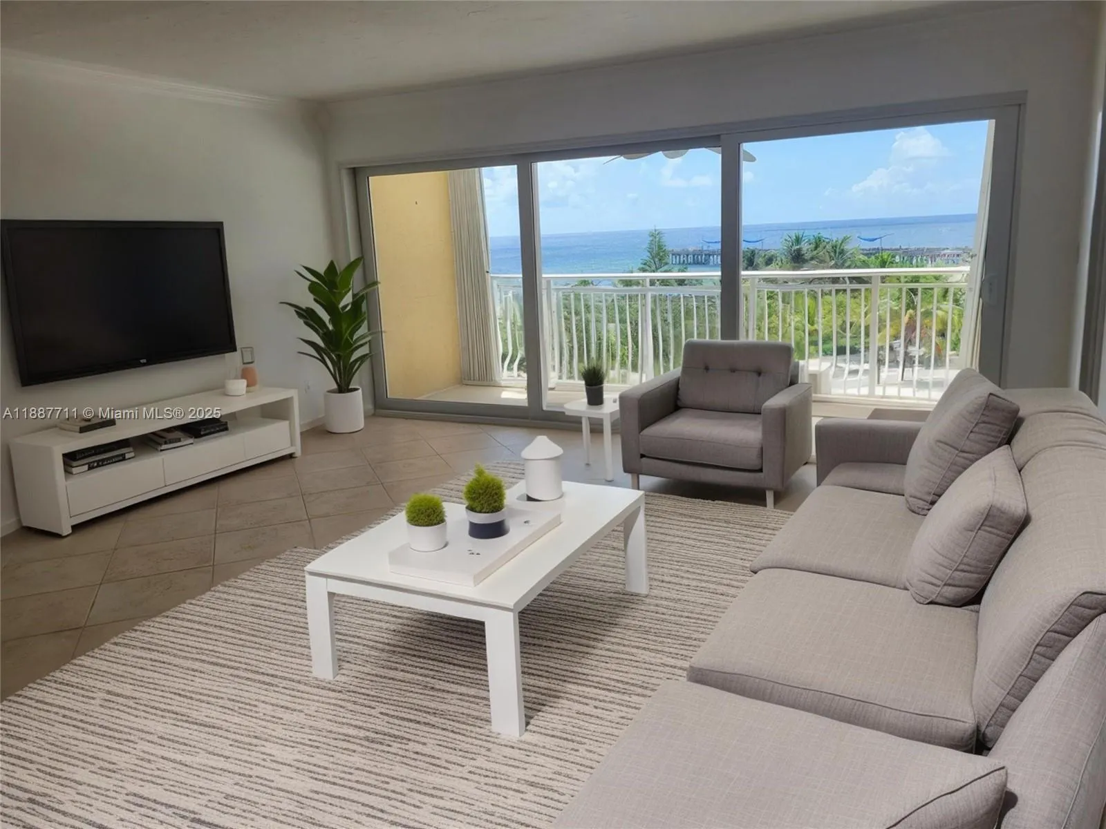 328 N Ocean Blvd, #607