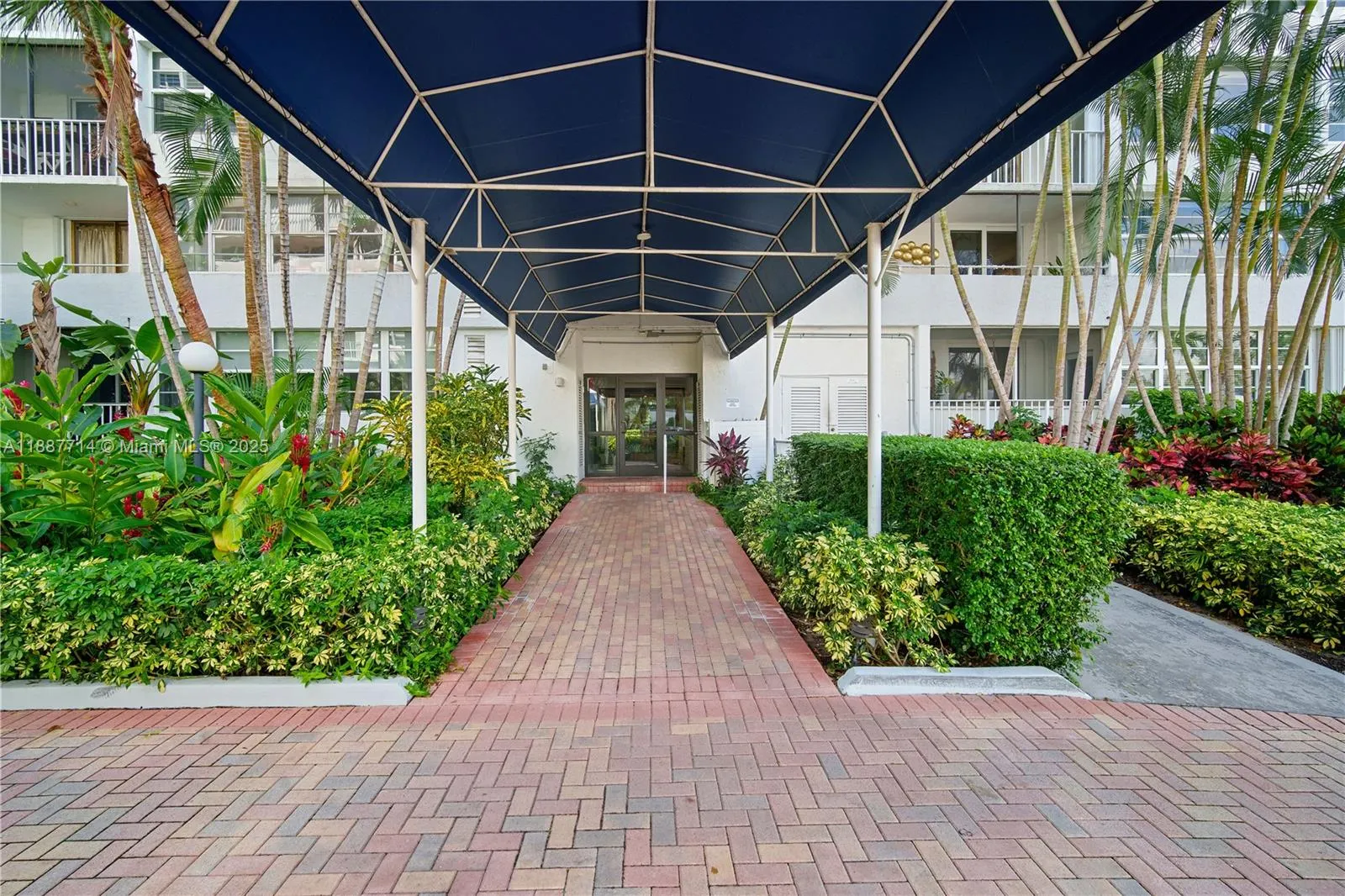 1160 N Federal Hwy, #1018