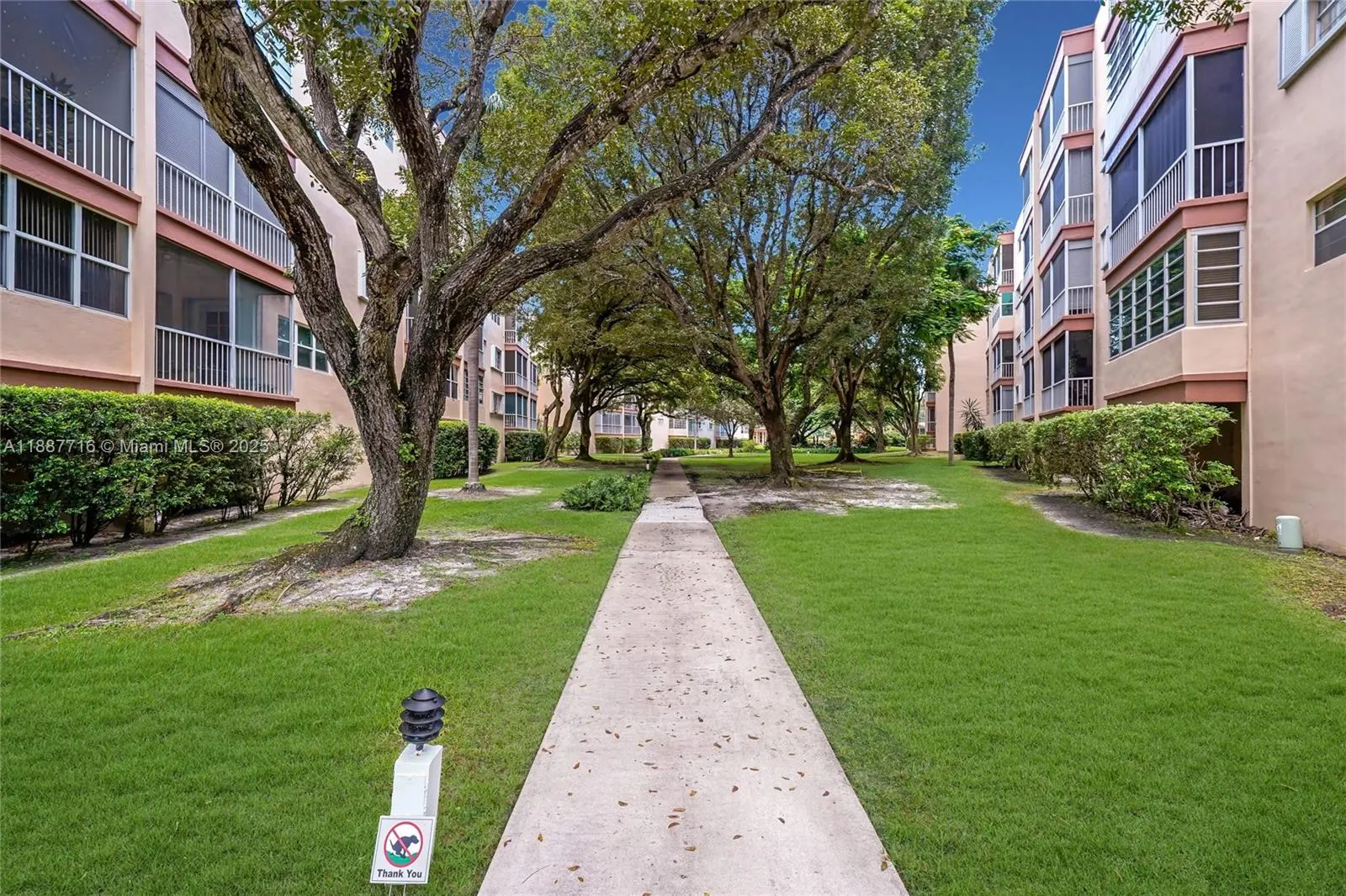 6731 Cypress Rd, #303